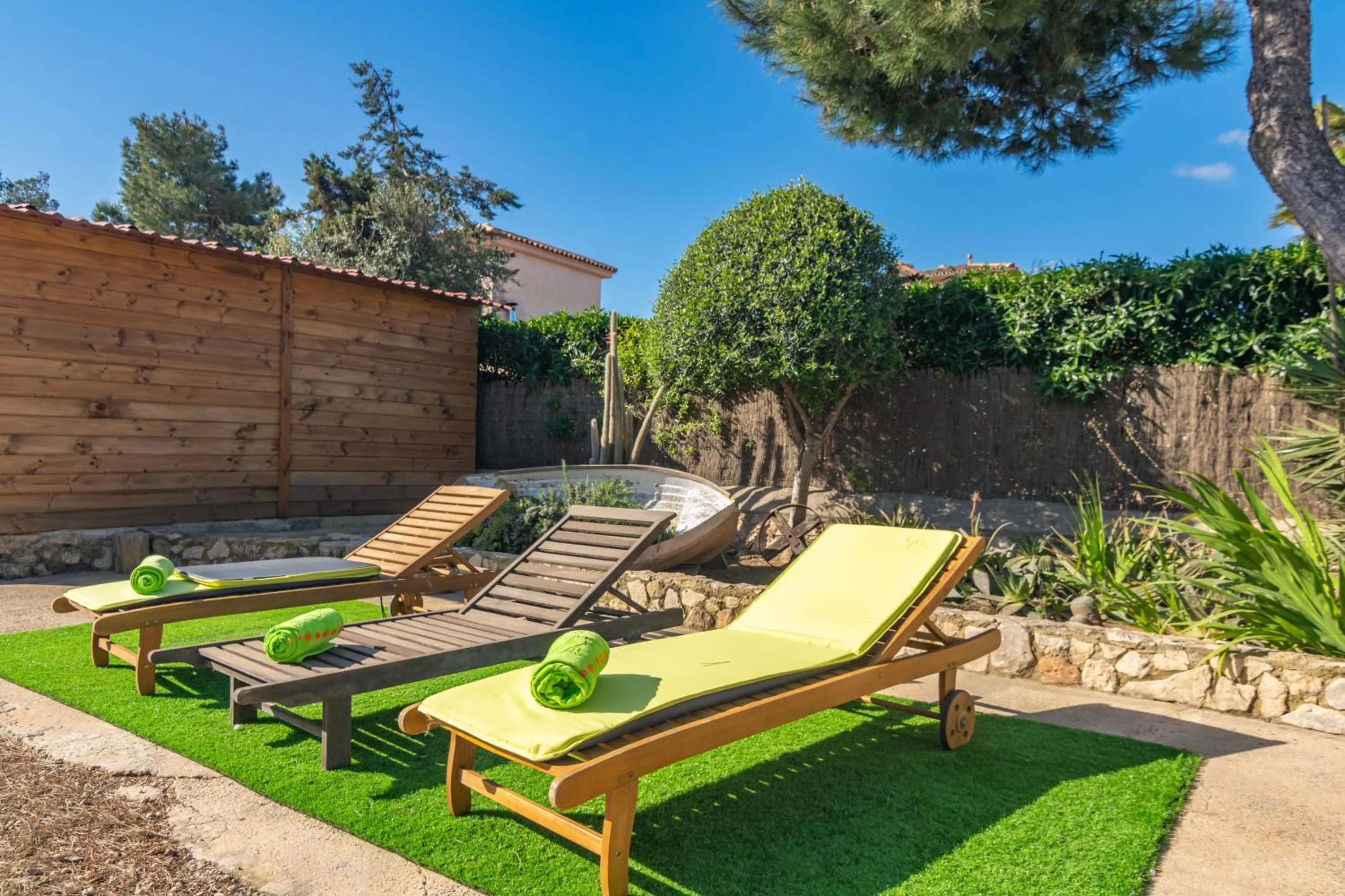 Garden in Sol I Vent