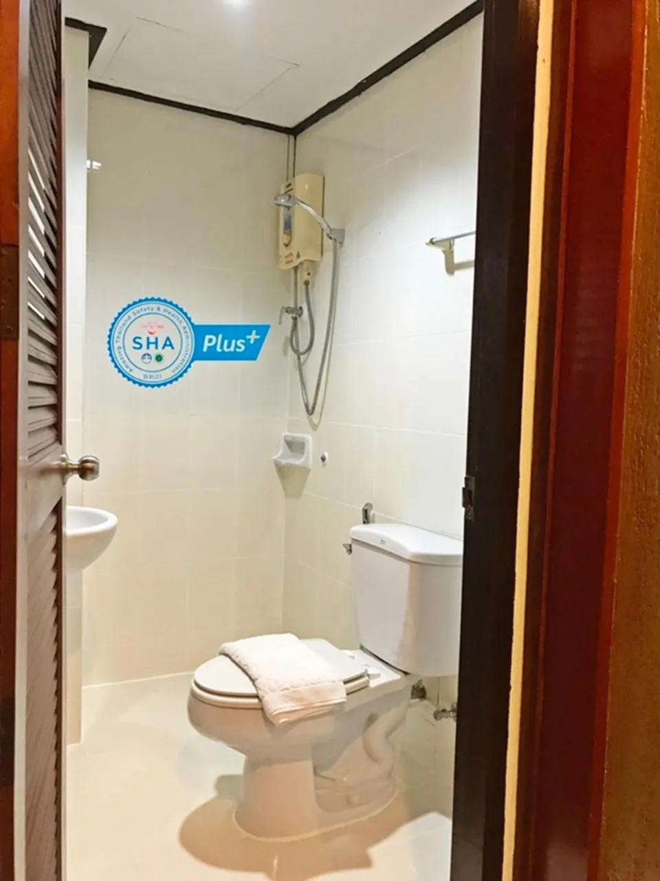 Bathroom in Le Tanjong House