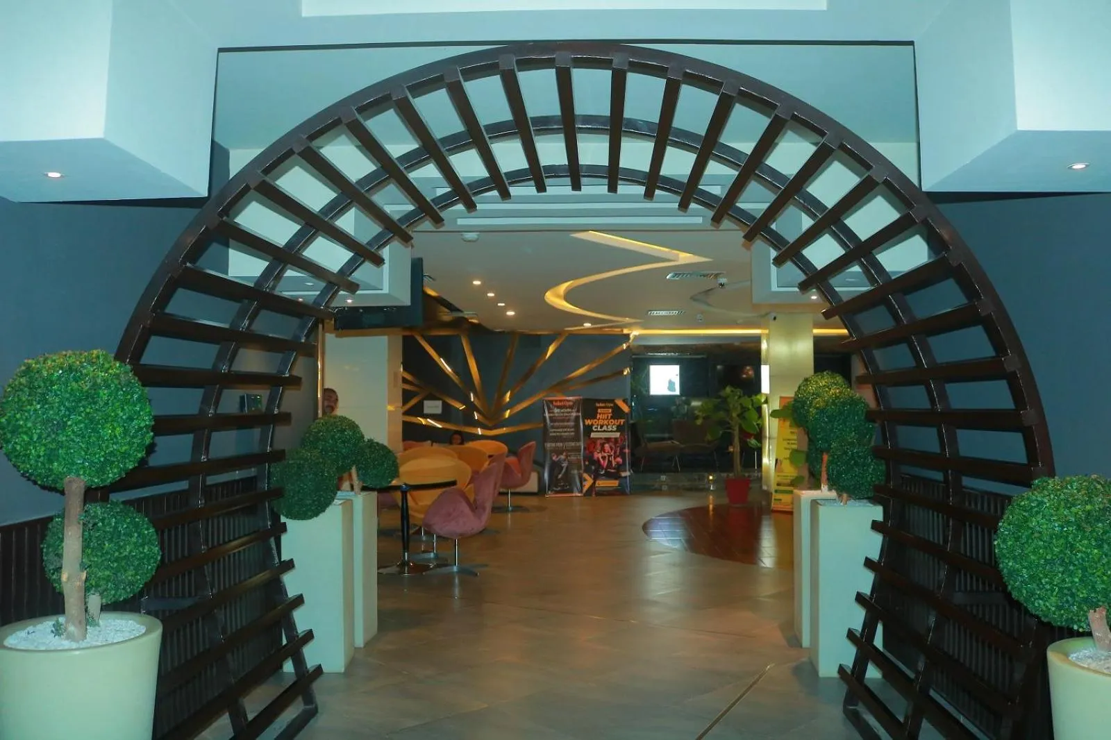 Fitness centre/facilities in Safari Club 1