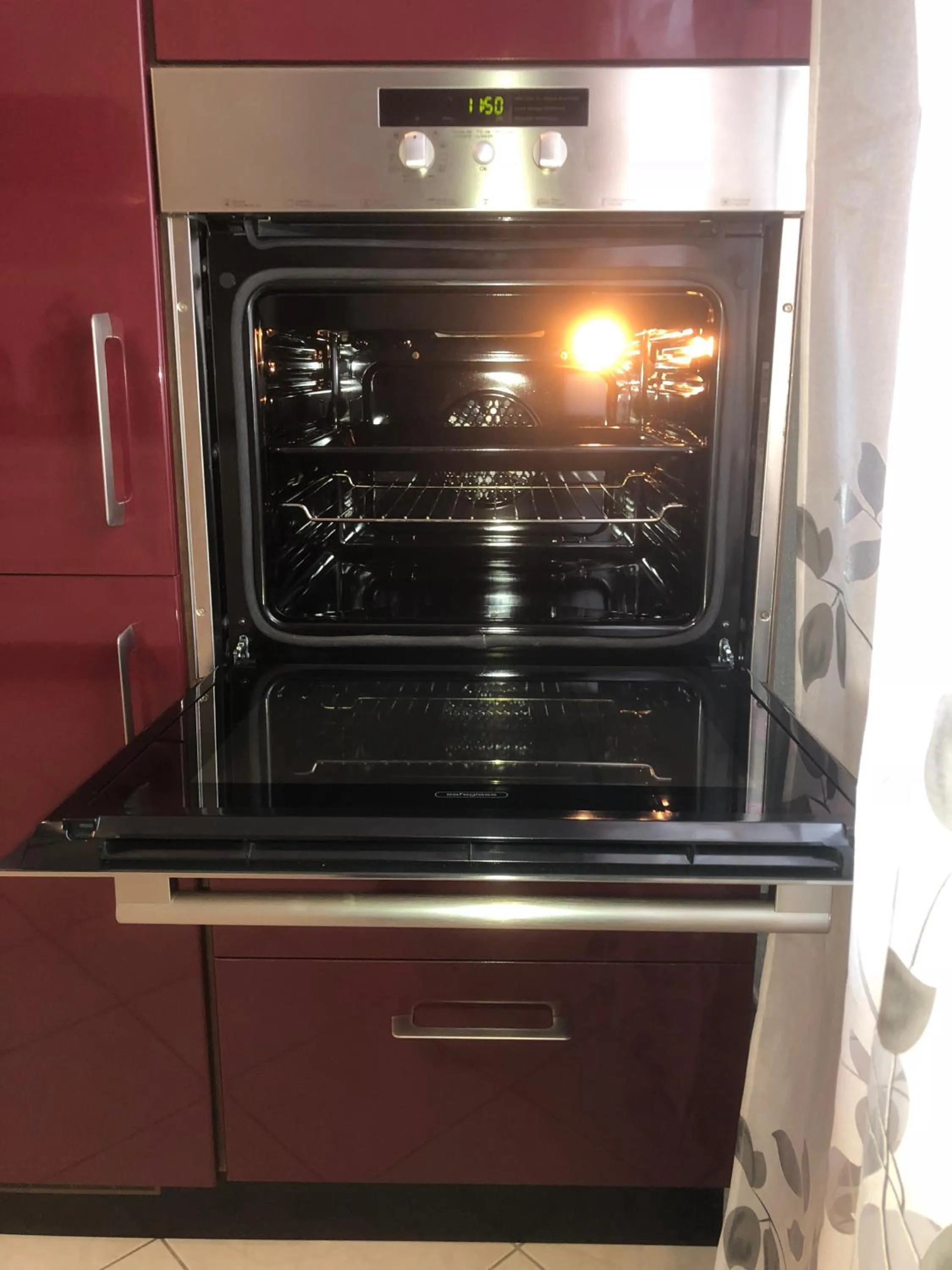 Kitchen or kitchenette, Kitchen/Kitchenette in Fewo Reutlingen Heinestrasse OG