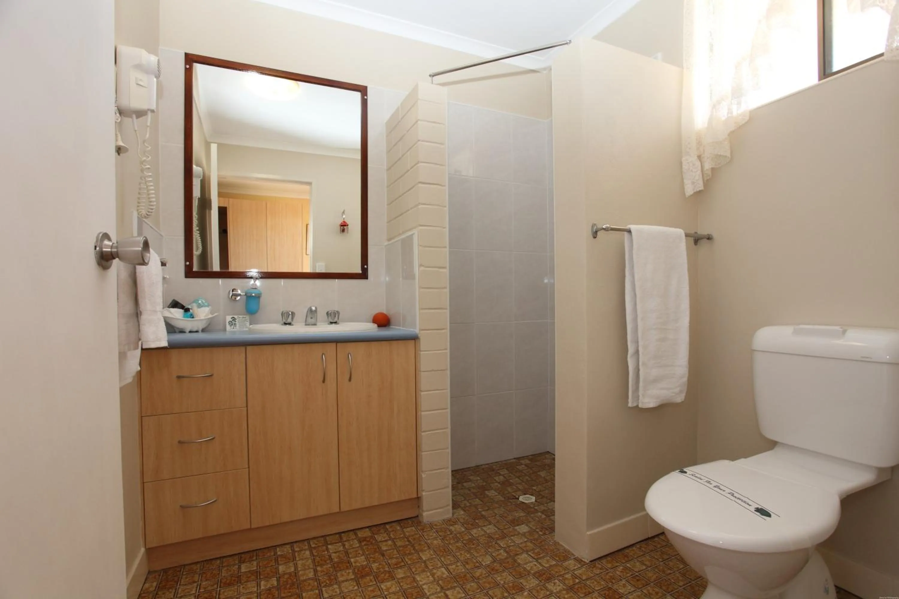 Bathroom in Pialba Motor Inn