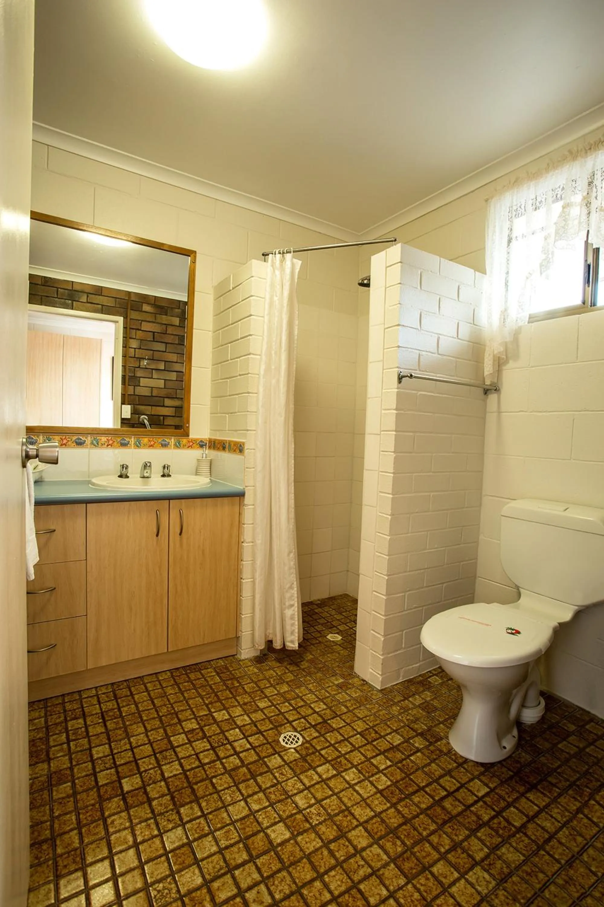 Bathroom in Pialba Motor Inn