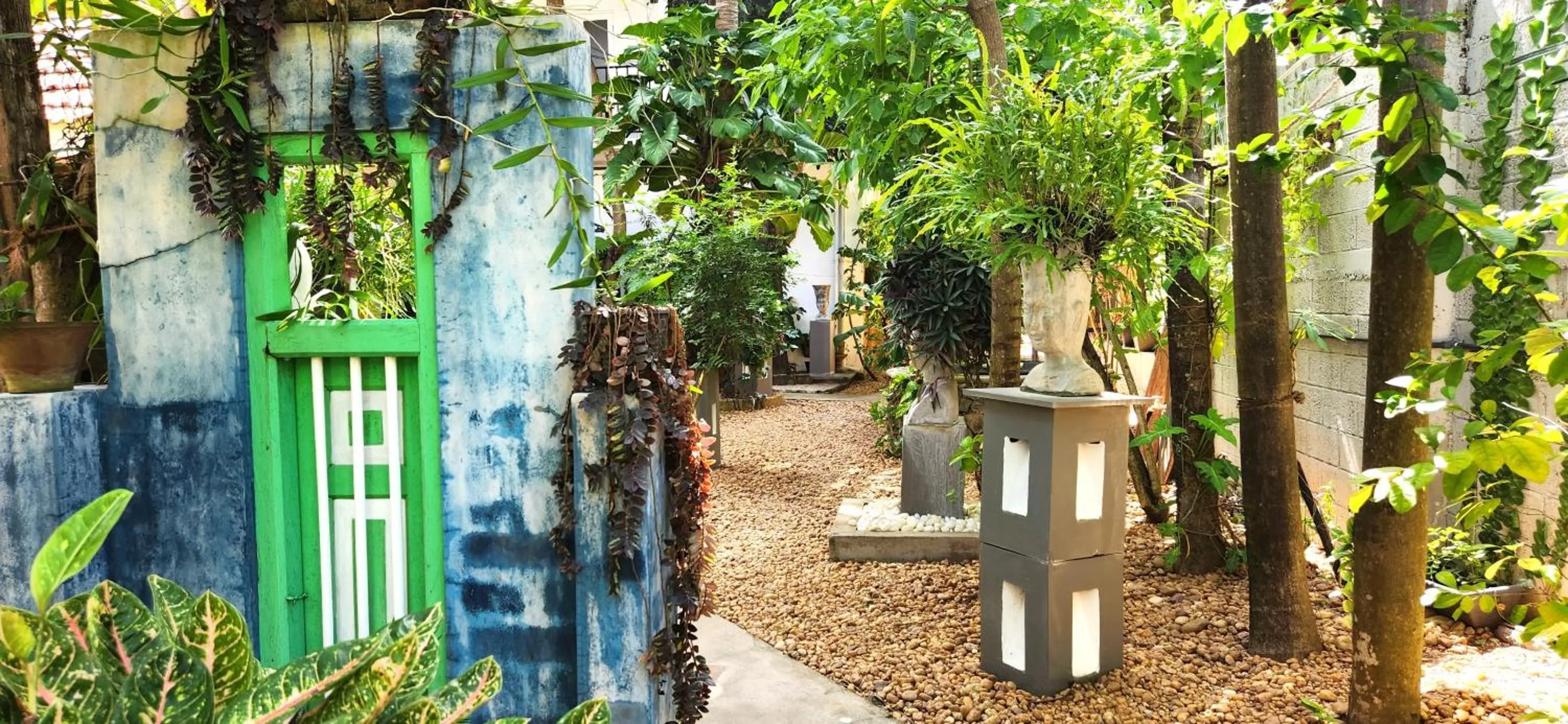 Garden in Gomez Place