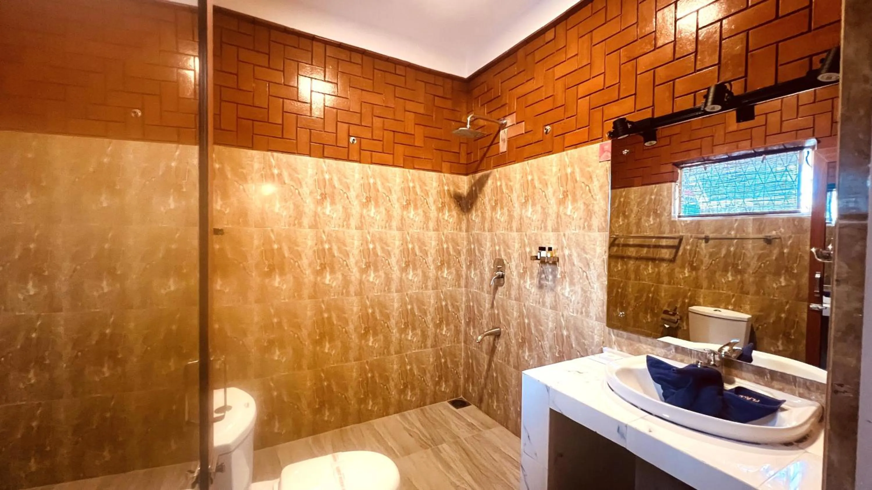 Shower in Gomez Place