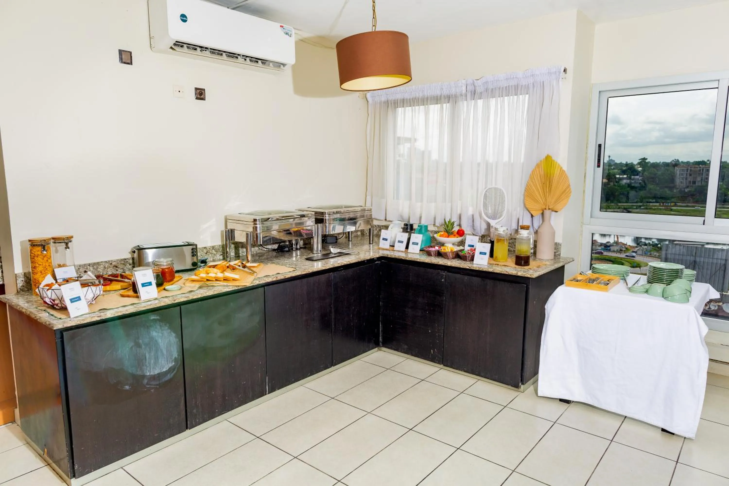 Restaurant/places to eat in Résidences Les Hauts de l'Indenié