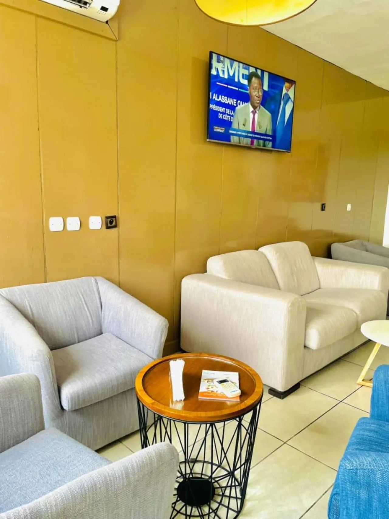 Restaurant/places to eat in Résidences Les Hauts de l'Indenié