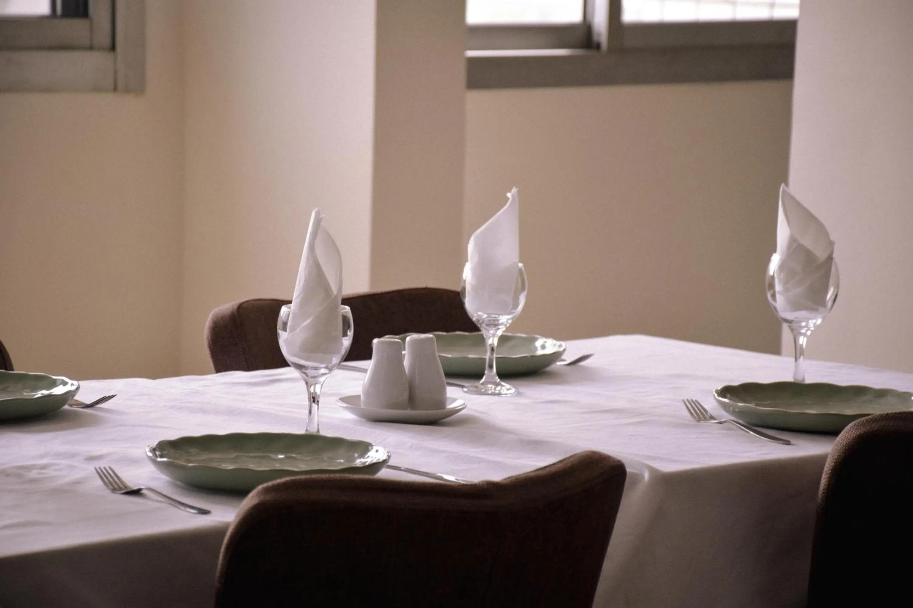 Restaurant/places to eat in Résidences Les Hauts de l'Indenié