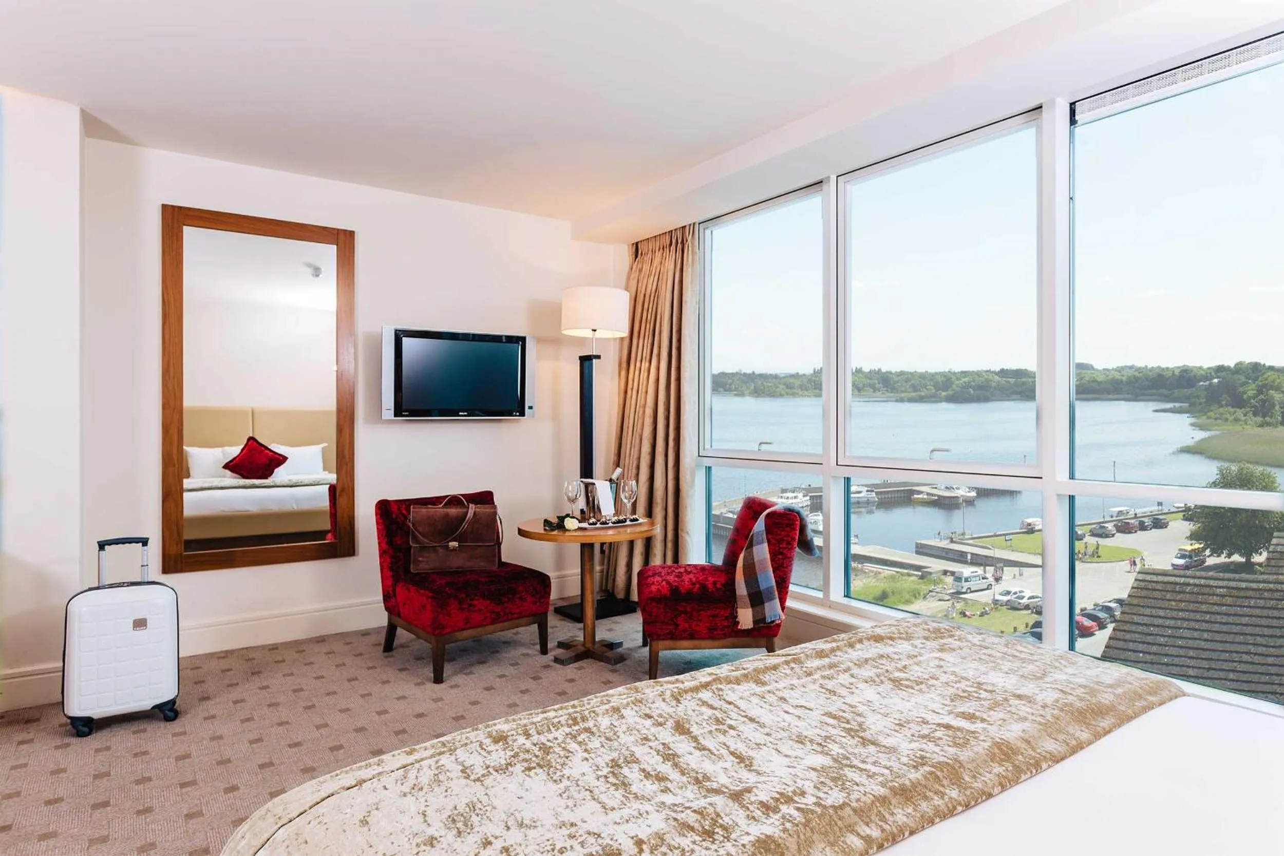 Day, Bed in Hodson Bay Hotel