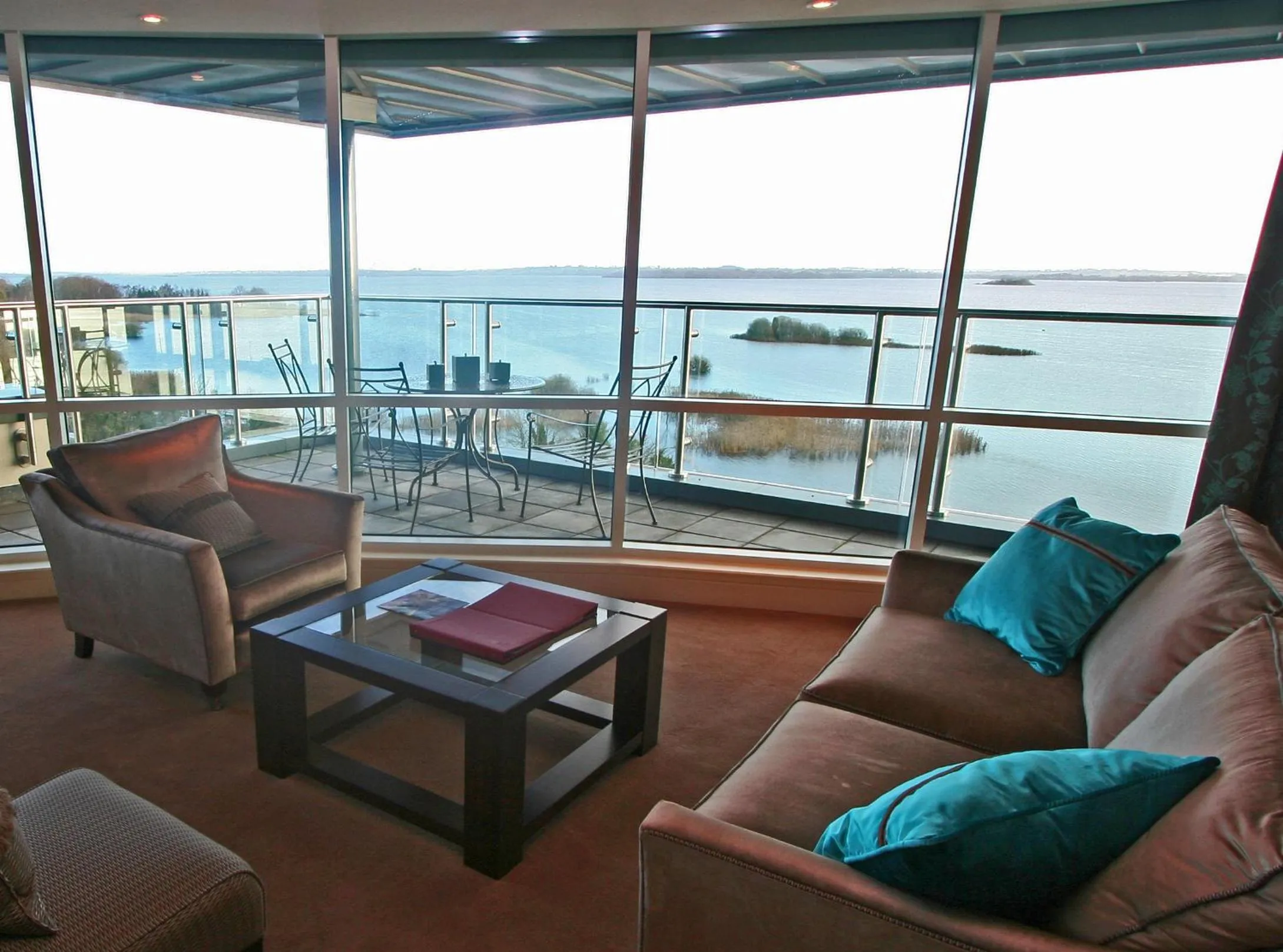Seating area in Hodson Bay Hotel