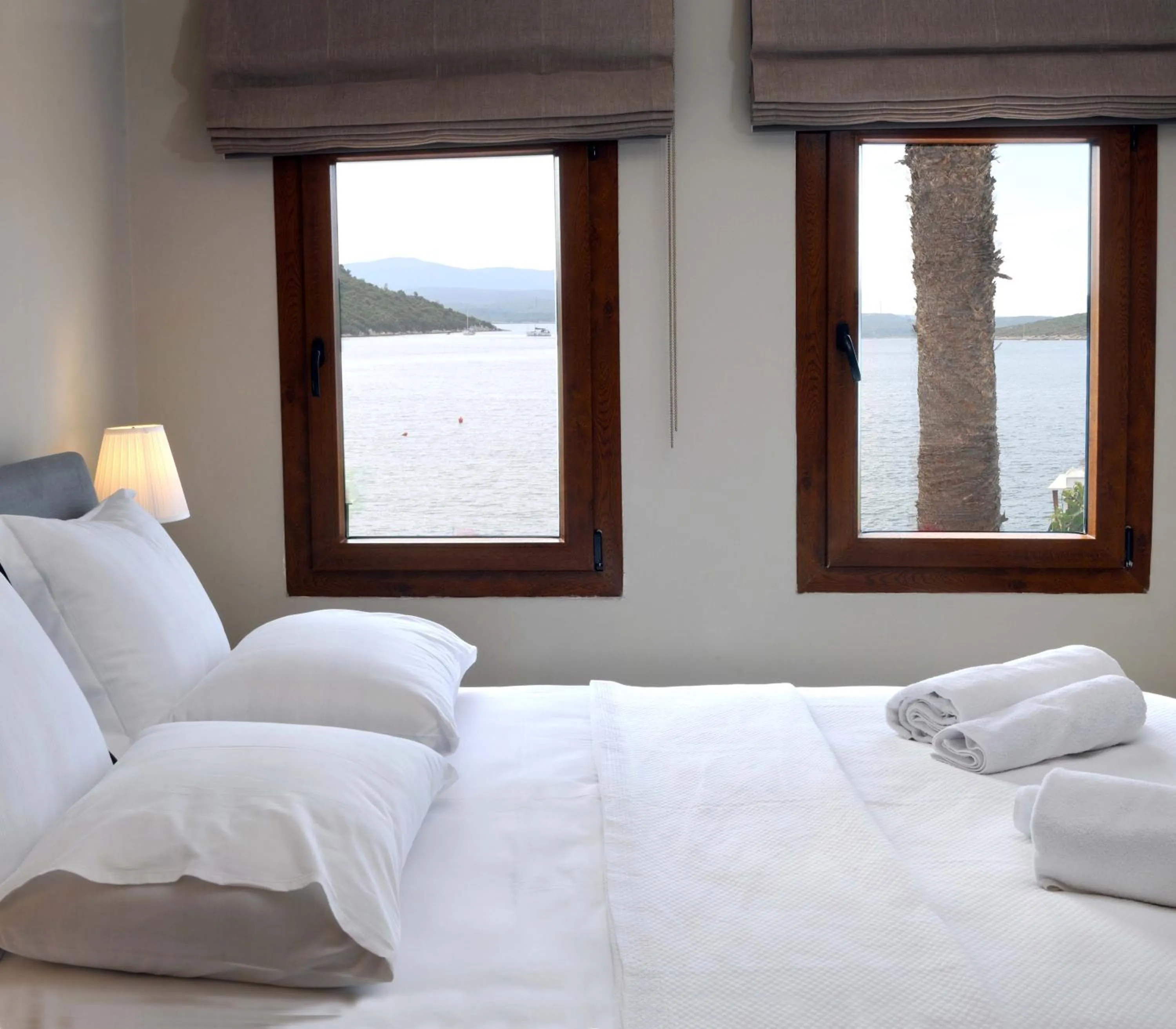 Decorative detail, Bed in Teos Lodge Pansiyon