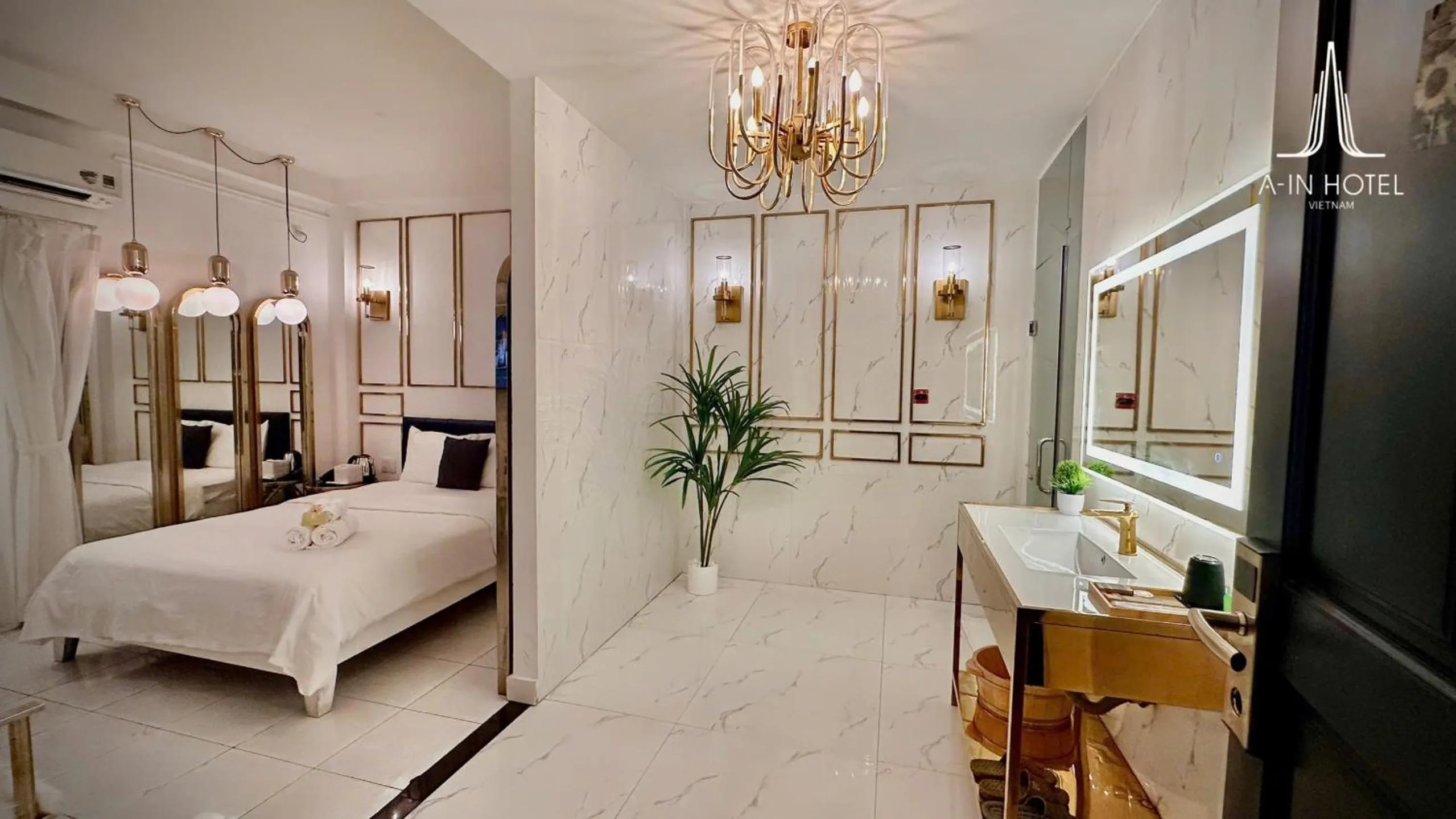 Bed in A In Hotel Glamour