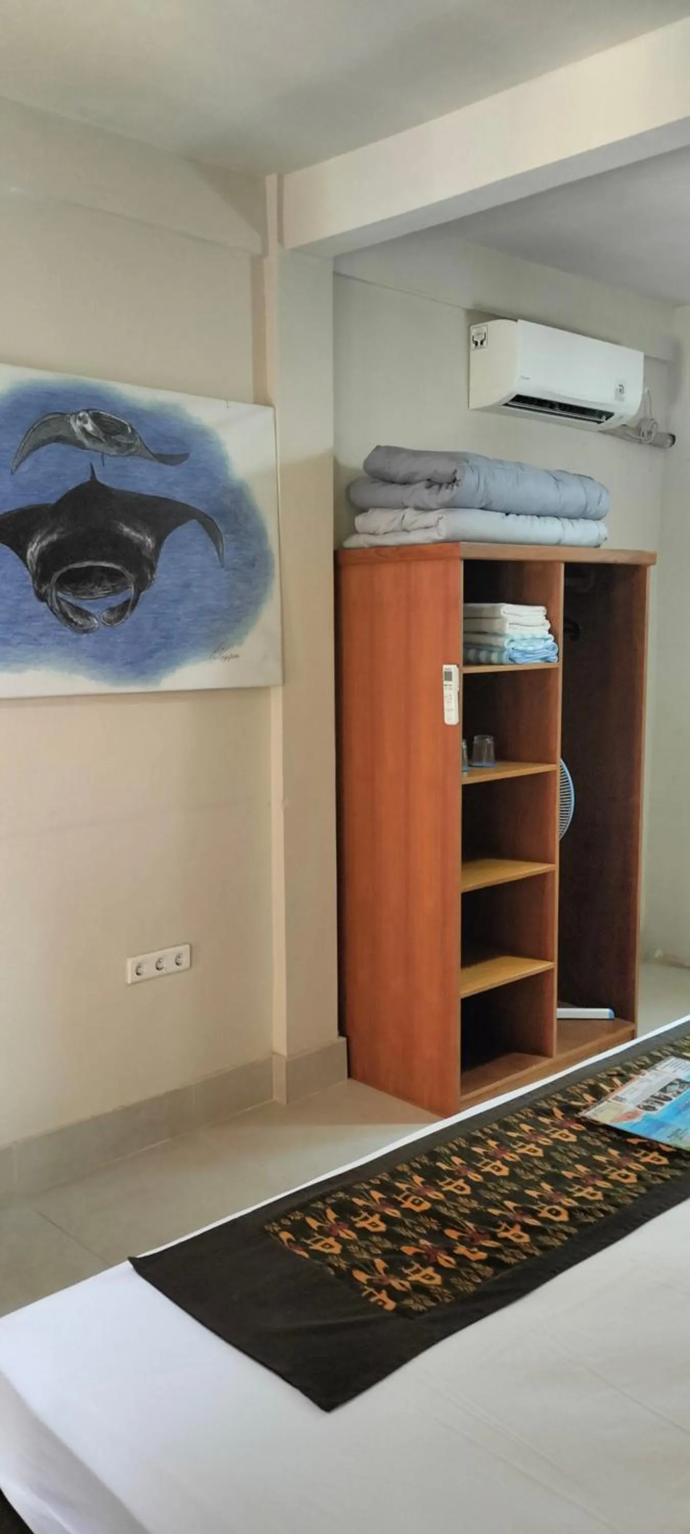 Bedroom, Bed in Trawangan Oasis