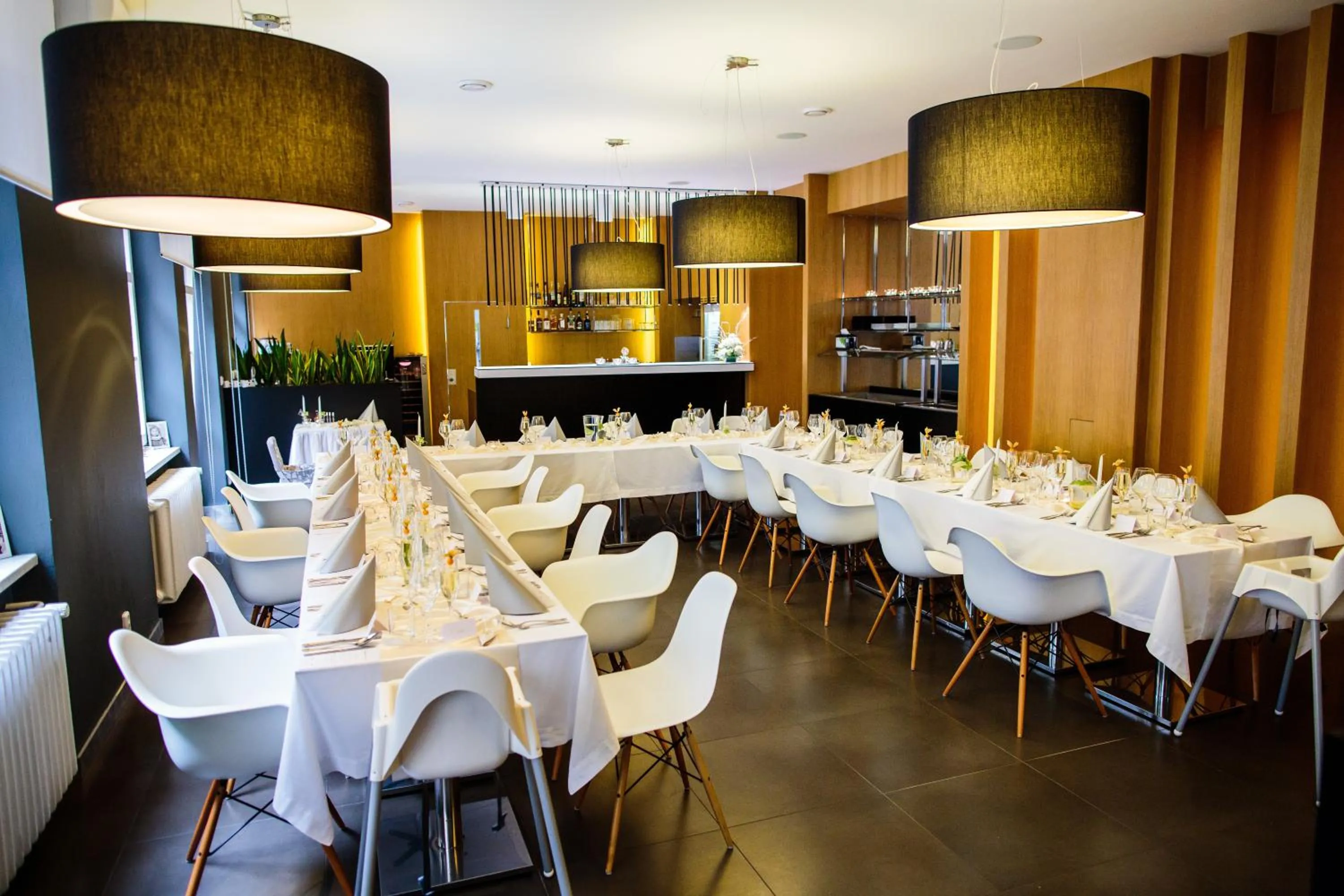 Restaurant/places to eat in Hotel Tomášov