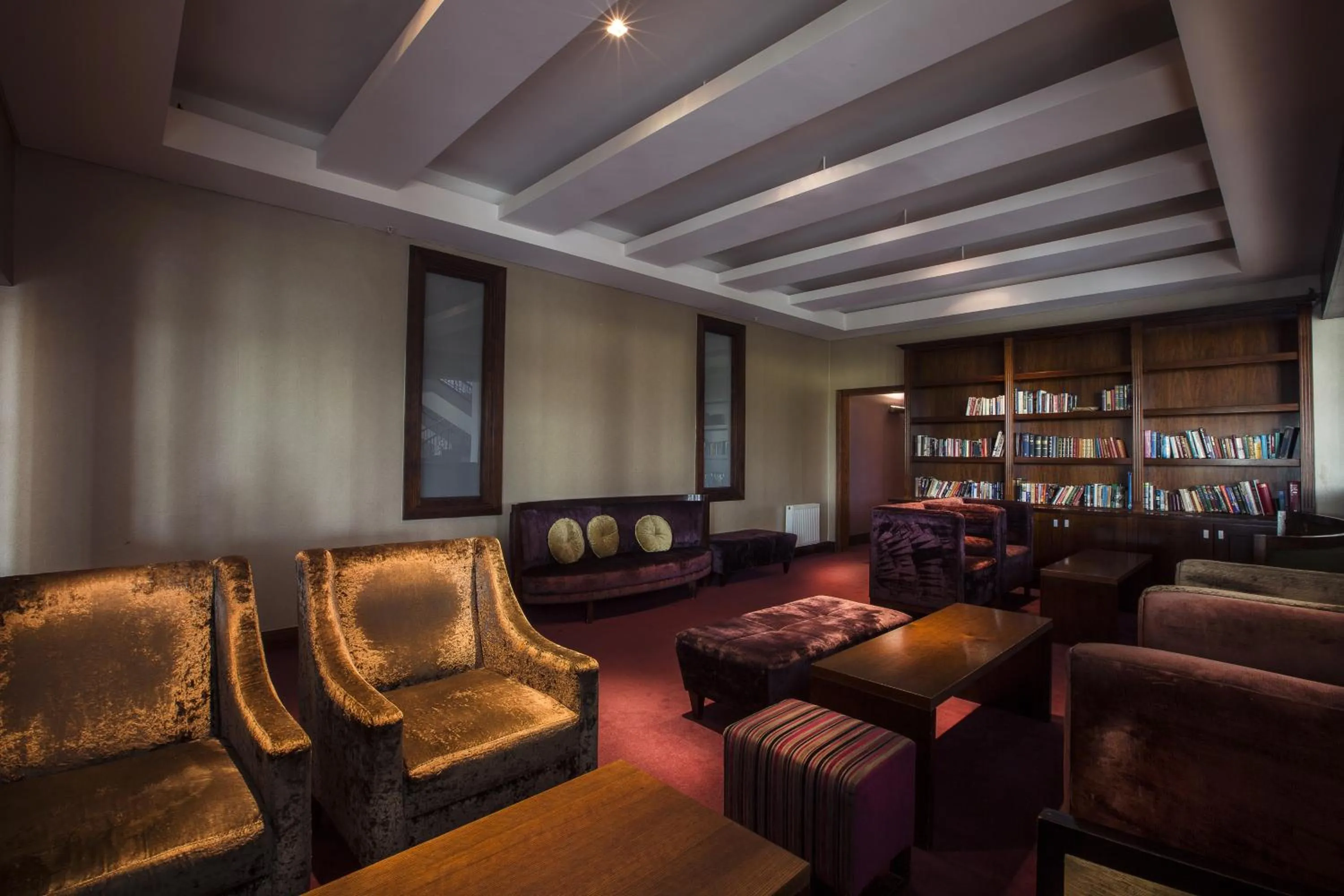 Library in Westgrove Hotel