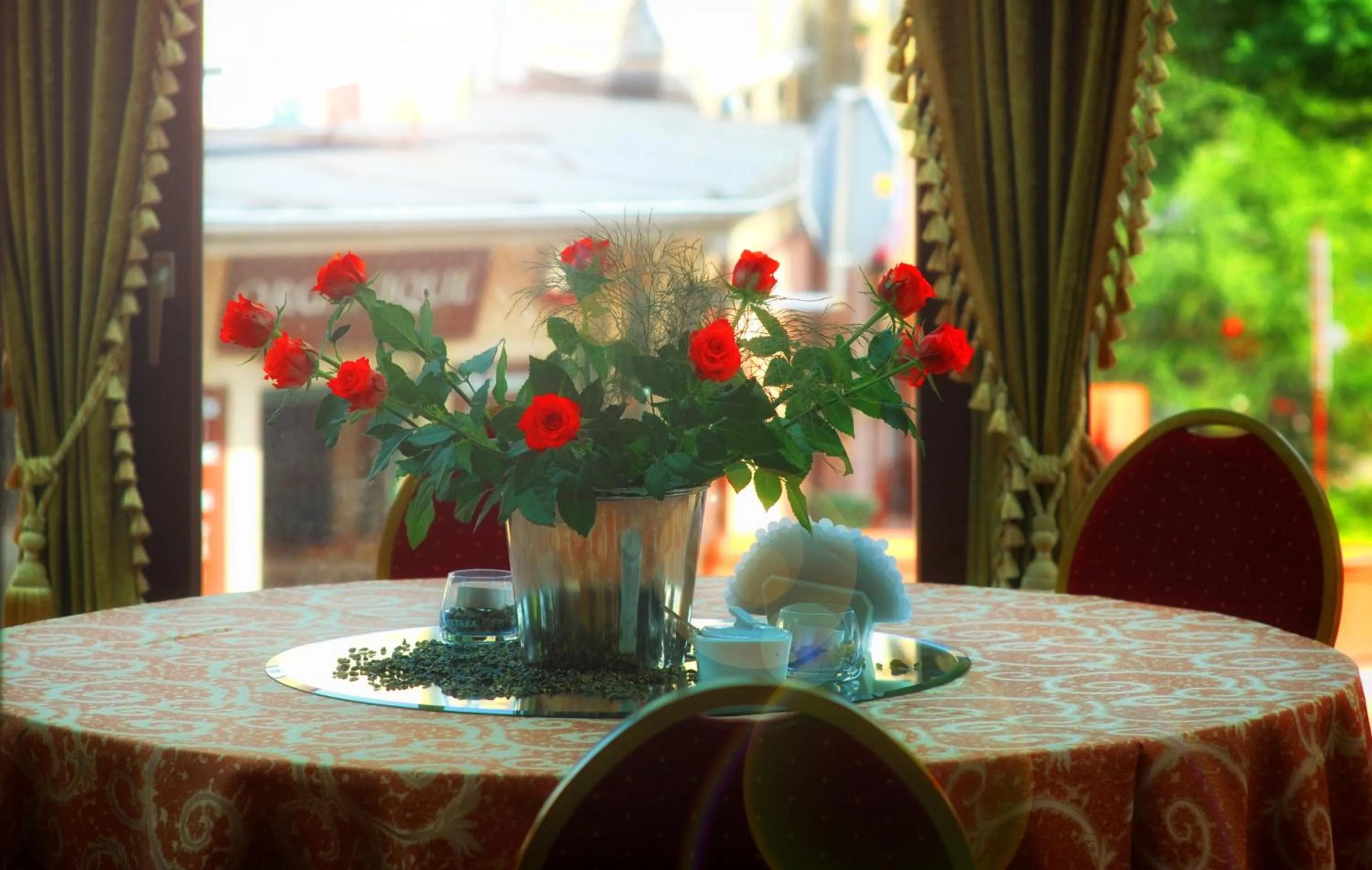 Restaurant/places to eat in Hotel Maria Helena