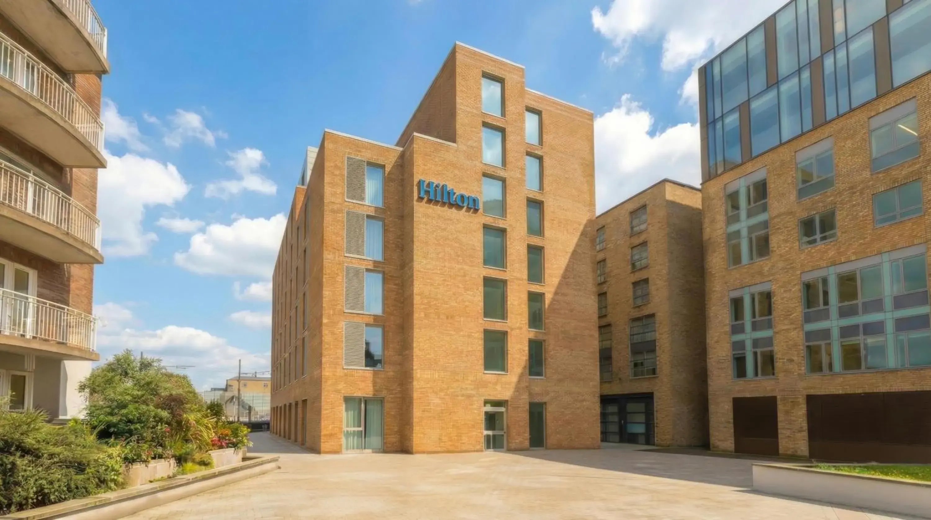 Property building in Hilton Dublin Property building in Hilton Dublin