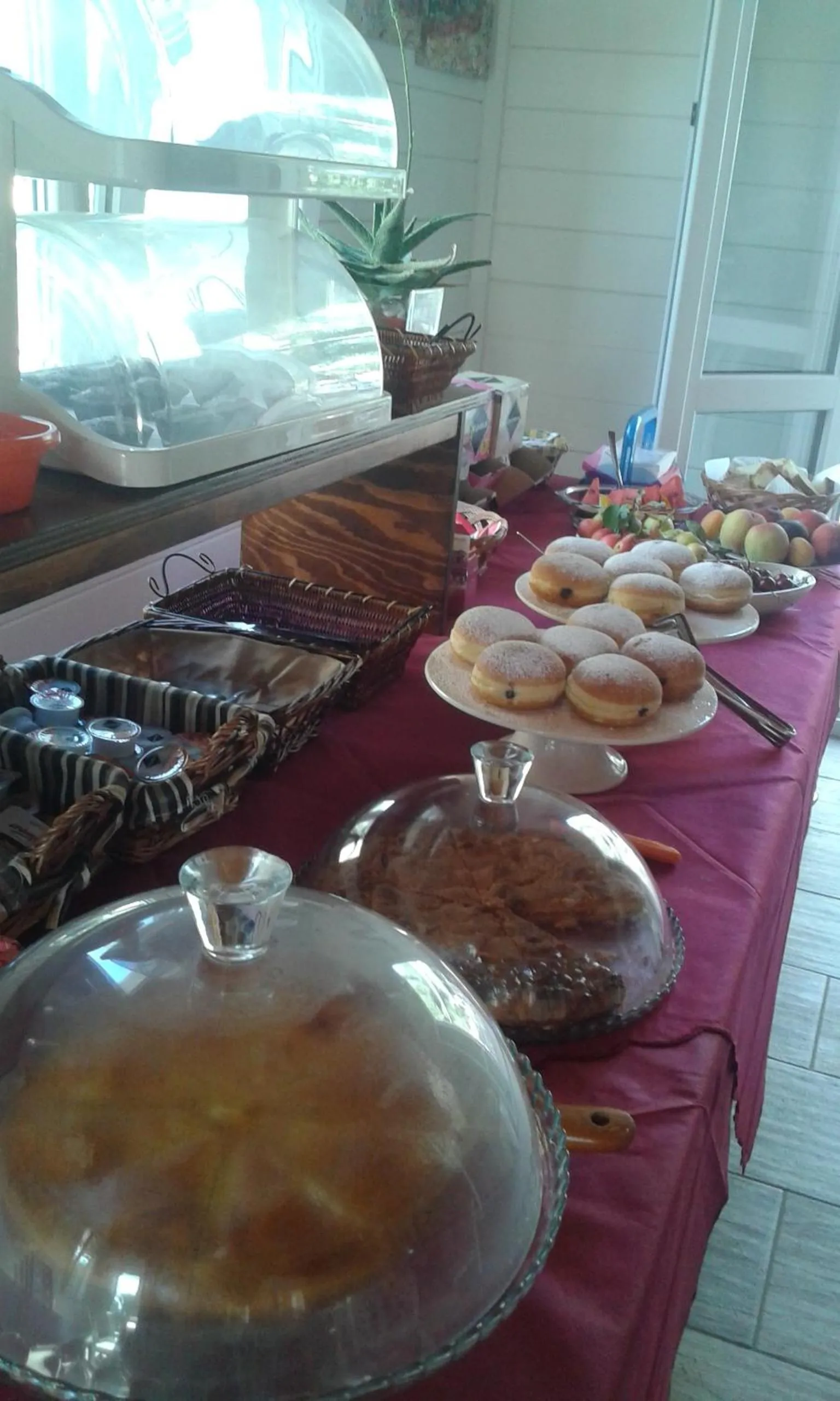 Buffet breakfast in Villa Ghetta Country House