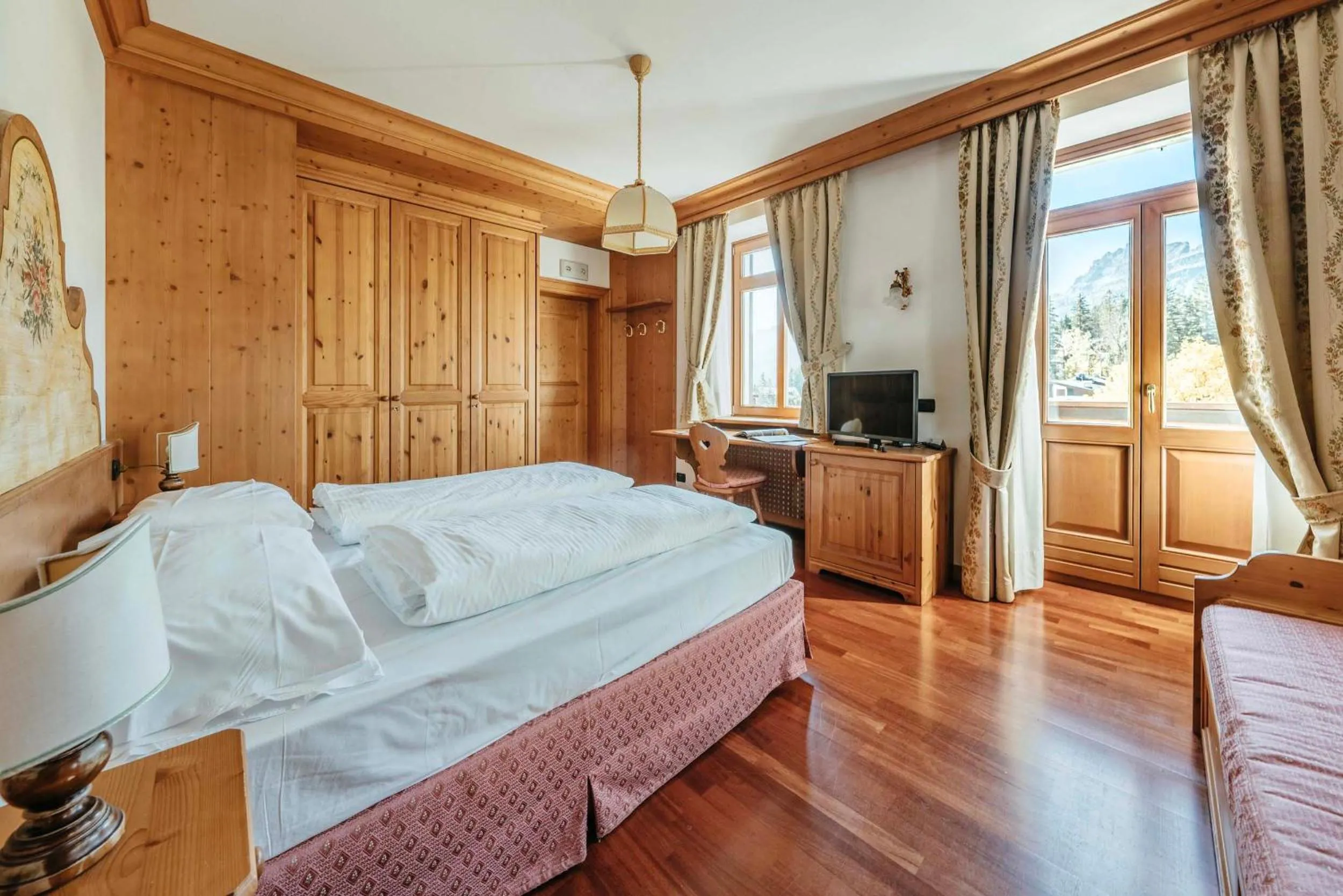 Bedroom, Bed in Franceschi Park Hotel