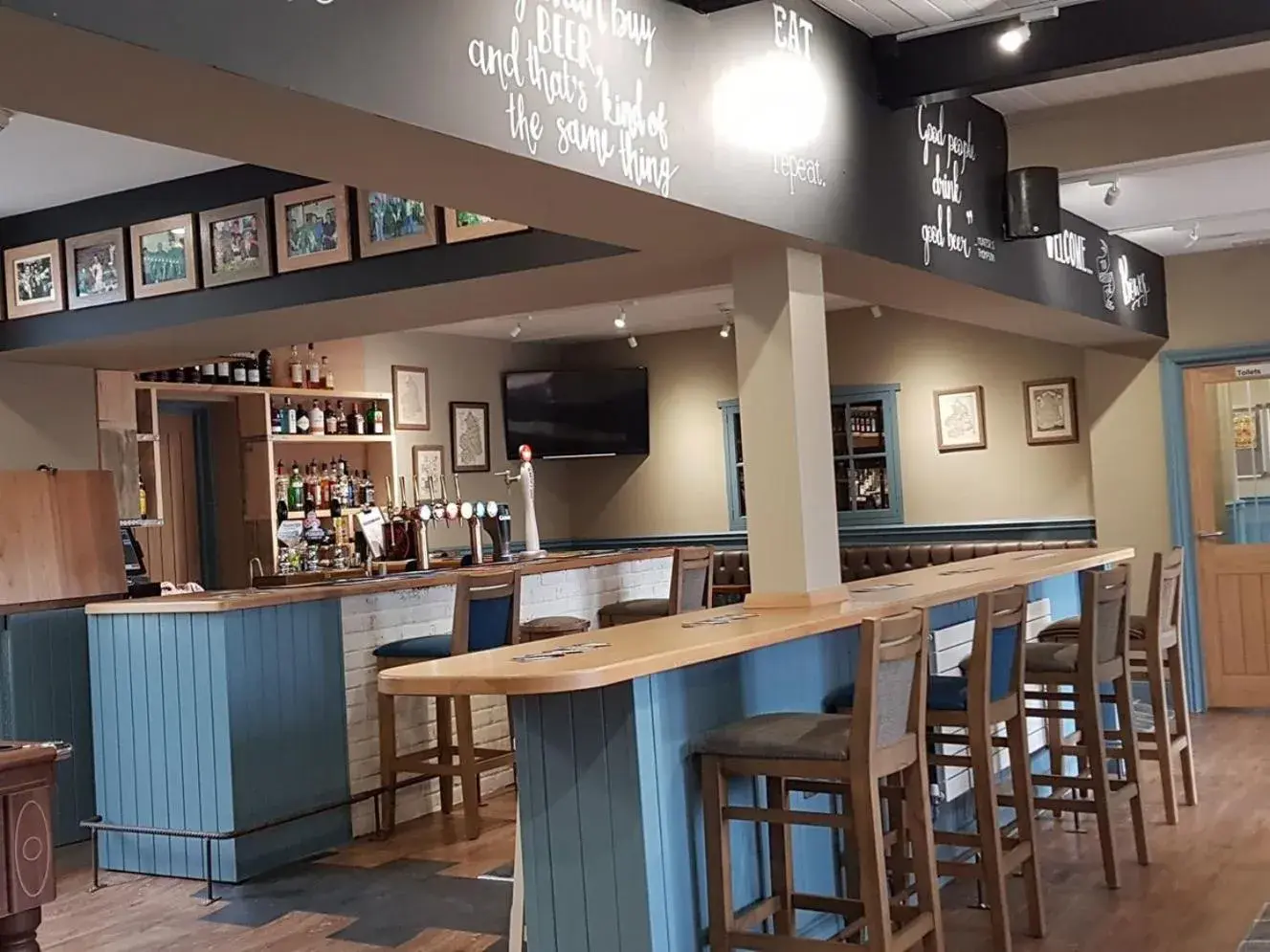 Lounge or bar in The Bowes Hotel Lounge or bar in The Bowes Hotel