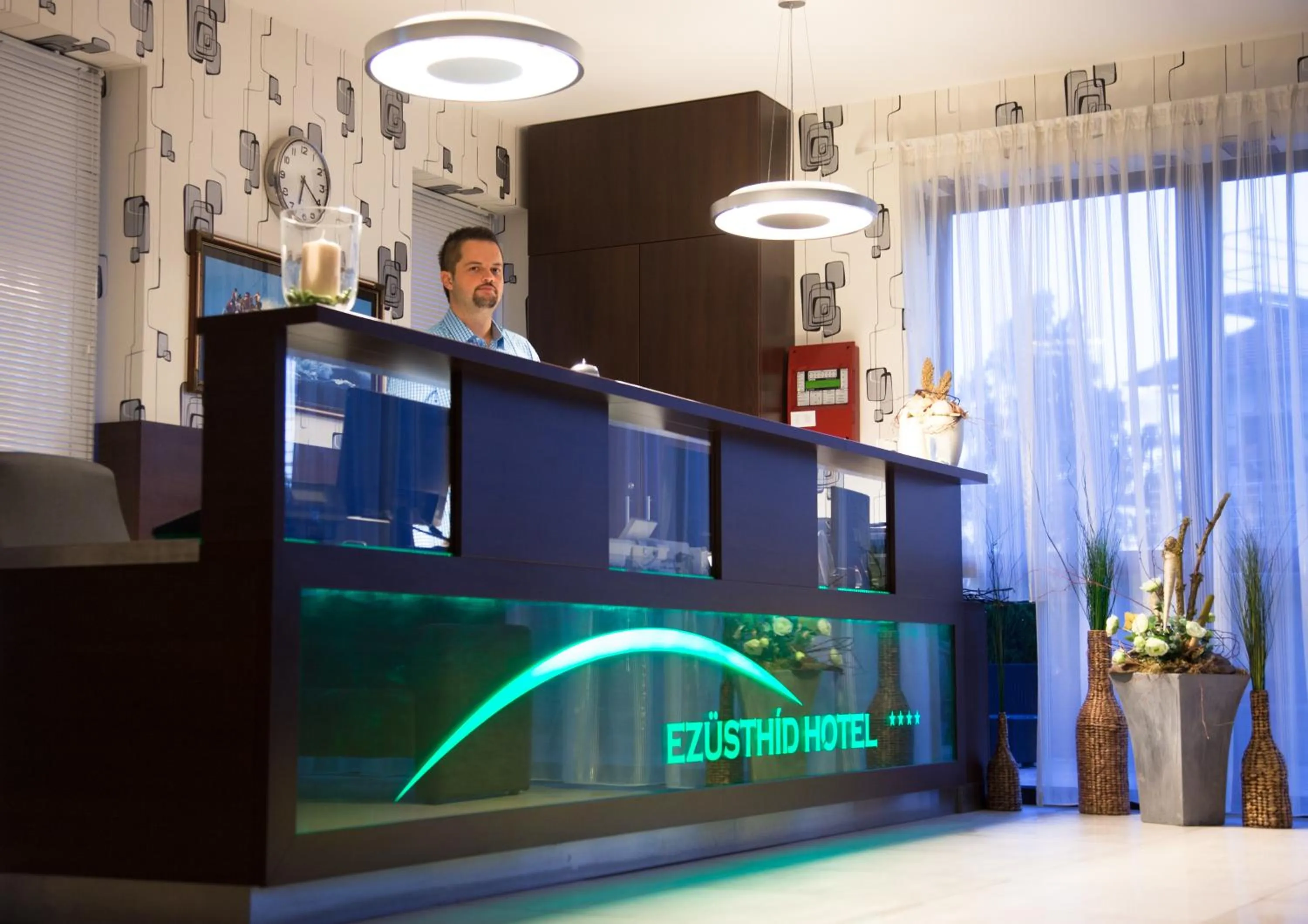 Lobby or reception in Ezüsthíd Hotel
