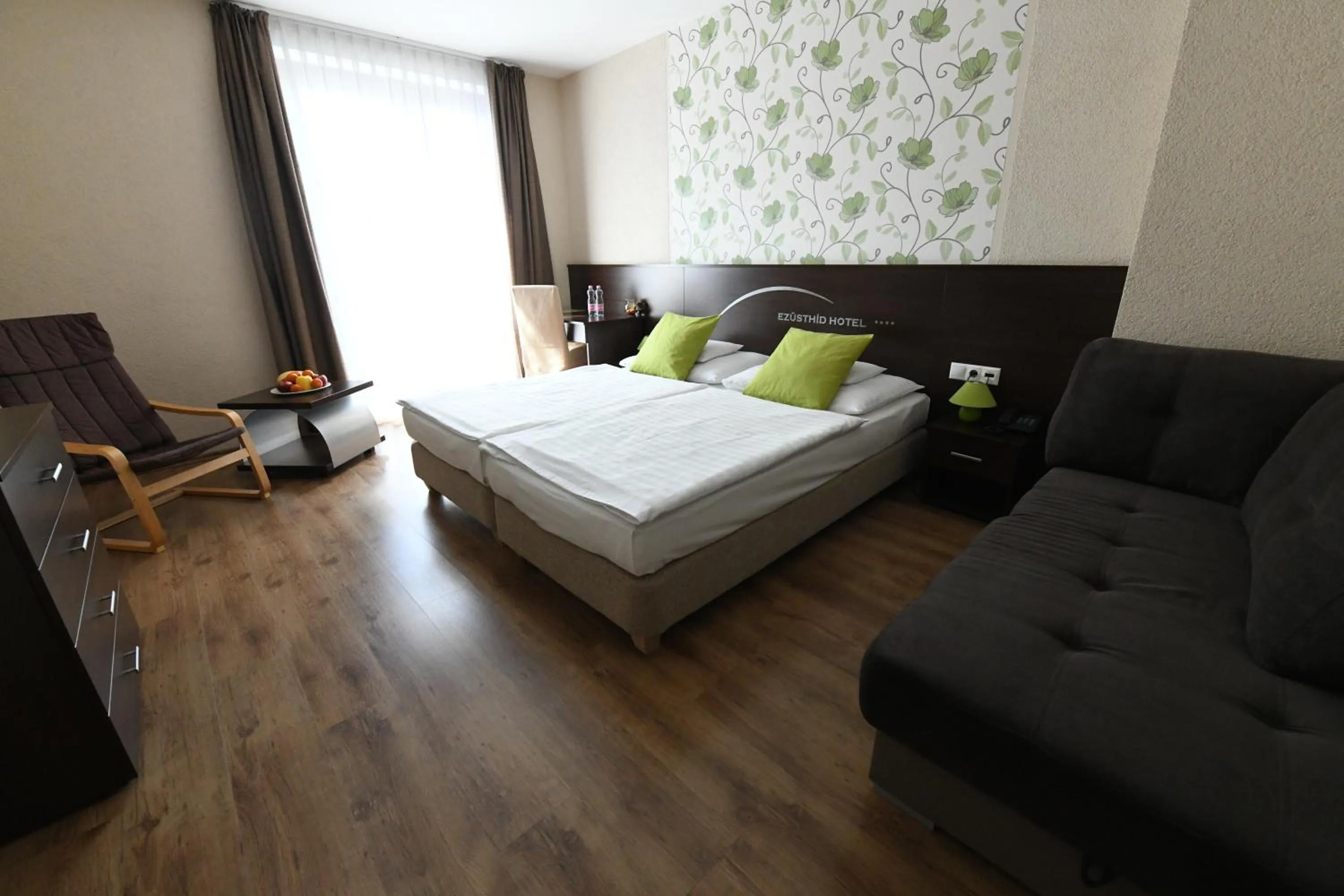 Bed in Ezüsthíd Hotel