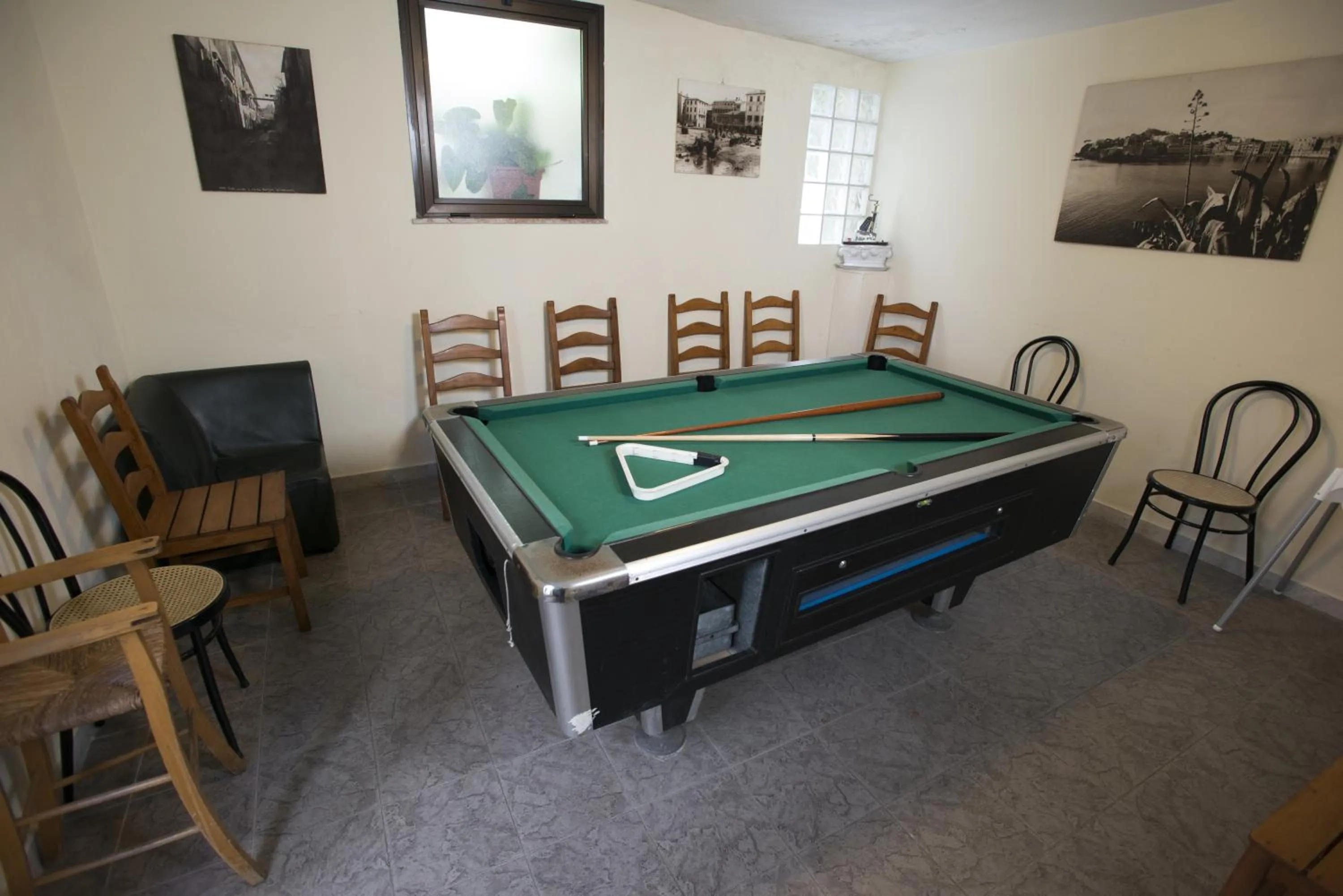 Billiard in Hotel Marina