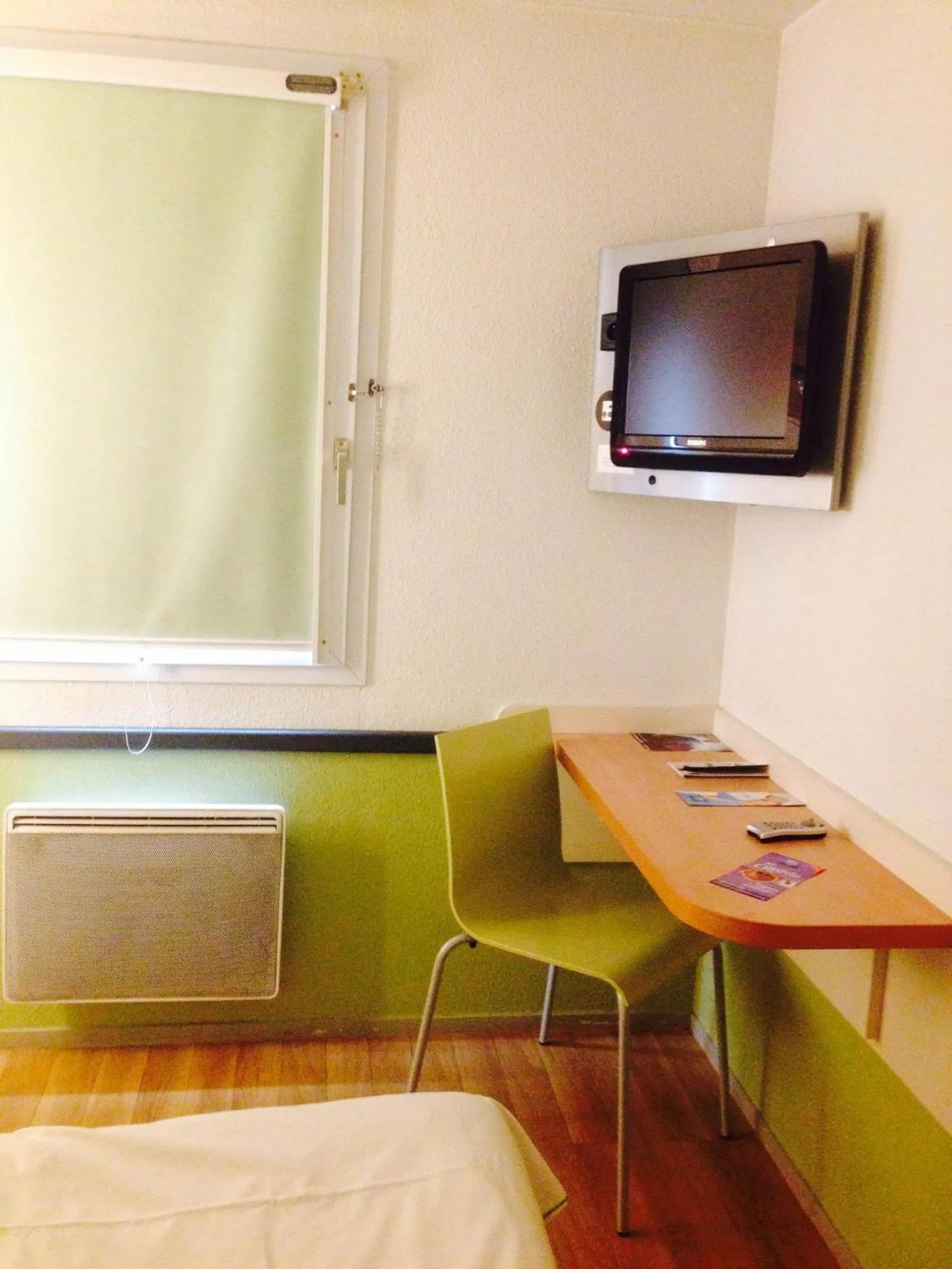 TV and multimedia in ibis budget Besançon Ecole Valentin