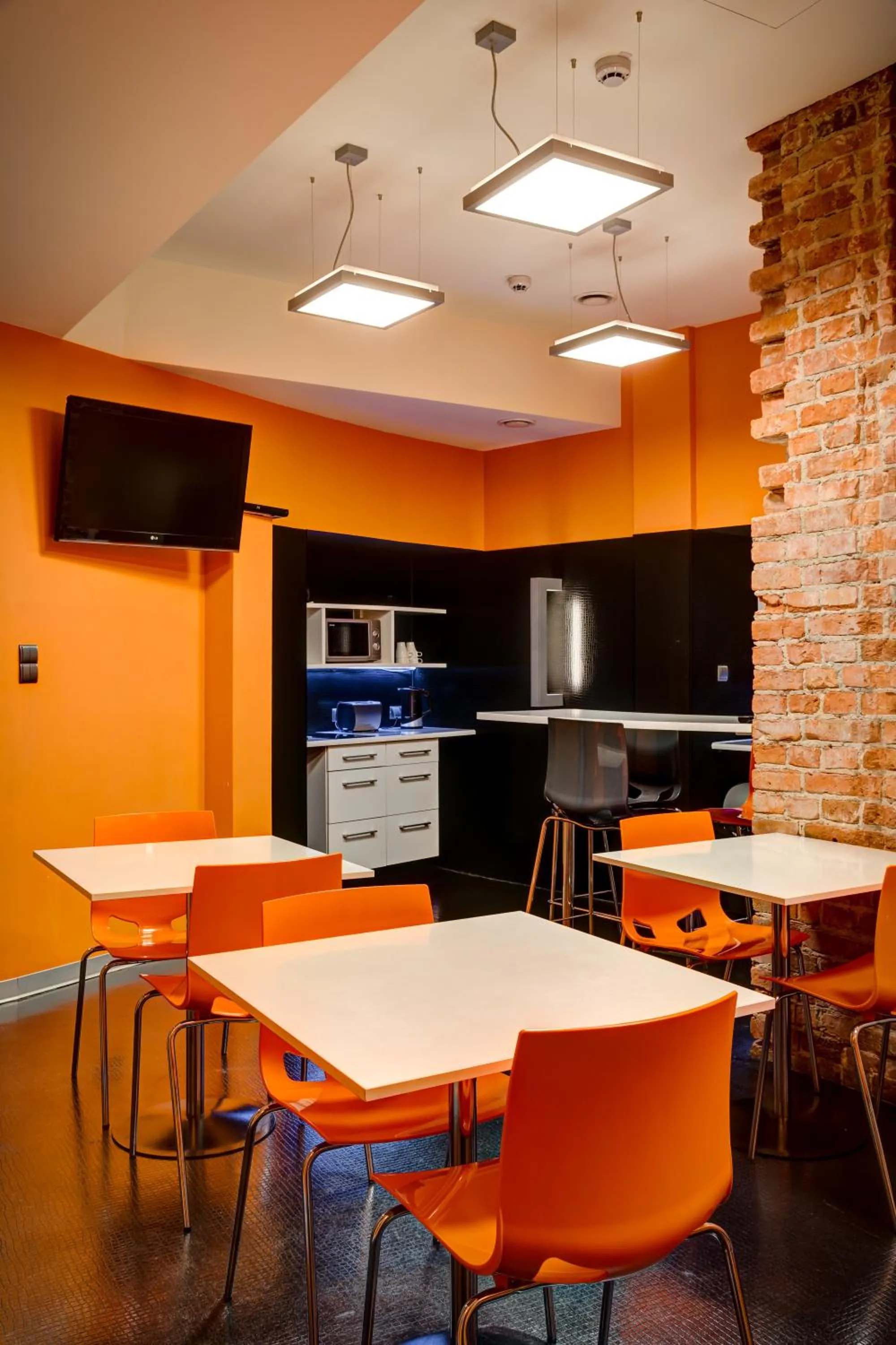 Kitchen or kitchenette in Planet Hostel