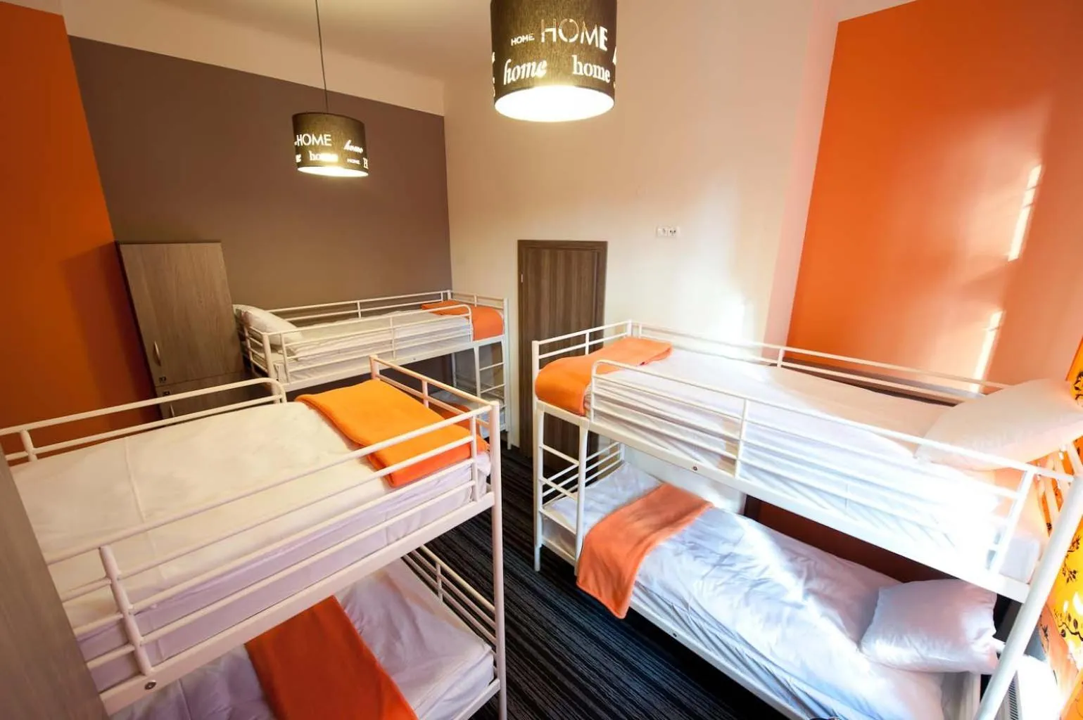 bunk bed, Bed in Planet Hostel