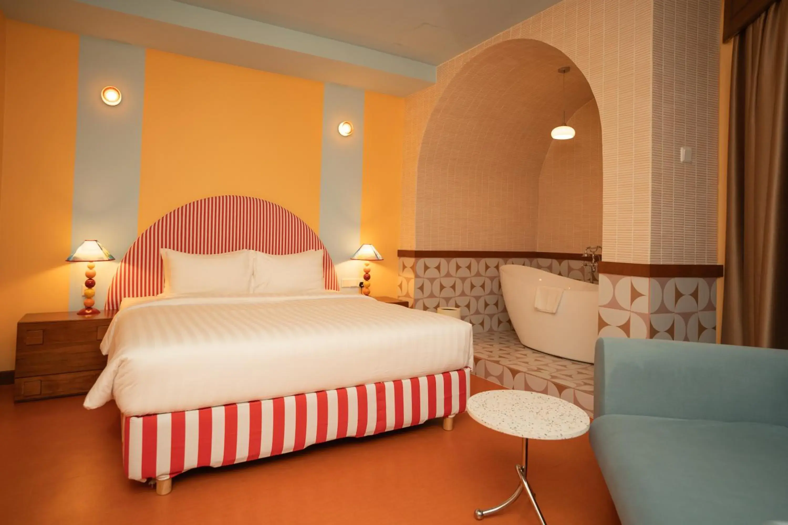 Bed in The Très Hotel Bed in The Très Hotel