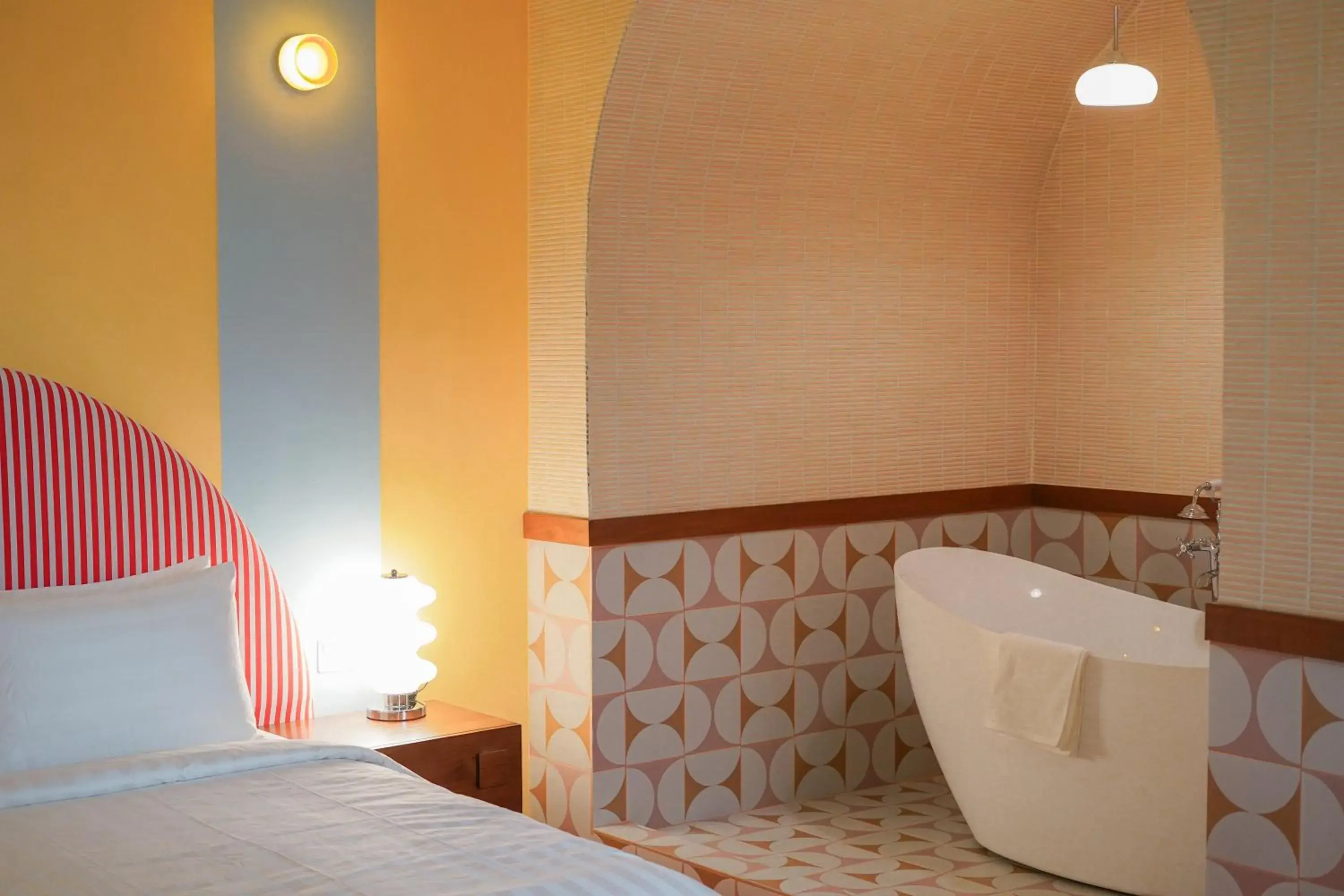 Bed in The Très Hotel Bed in The Très Hotel