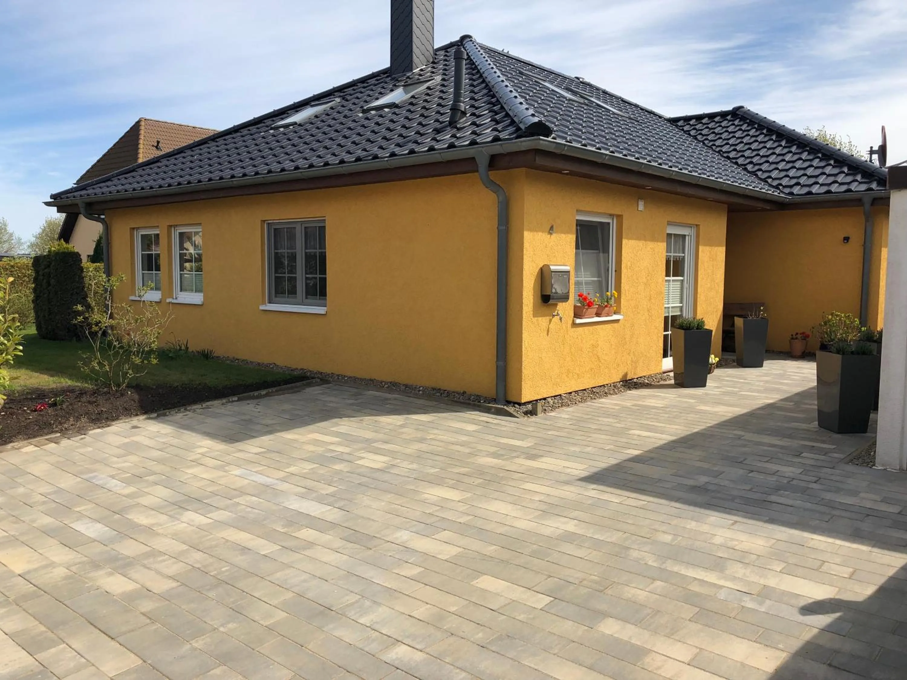 Facade/entrance in Möllis Apartment am Jasmund-Nationalpark