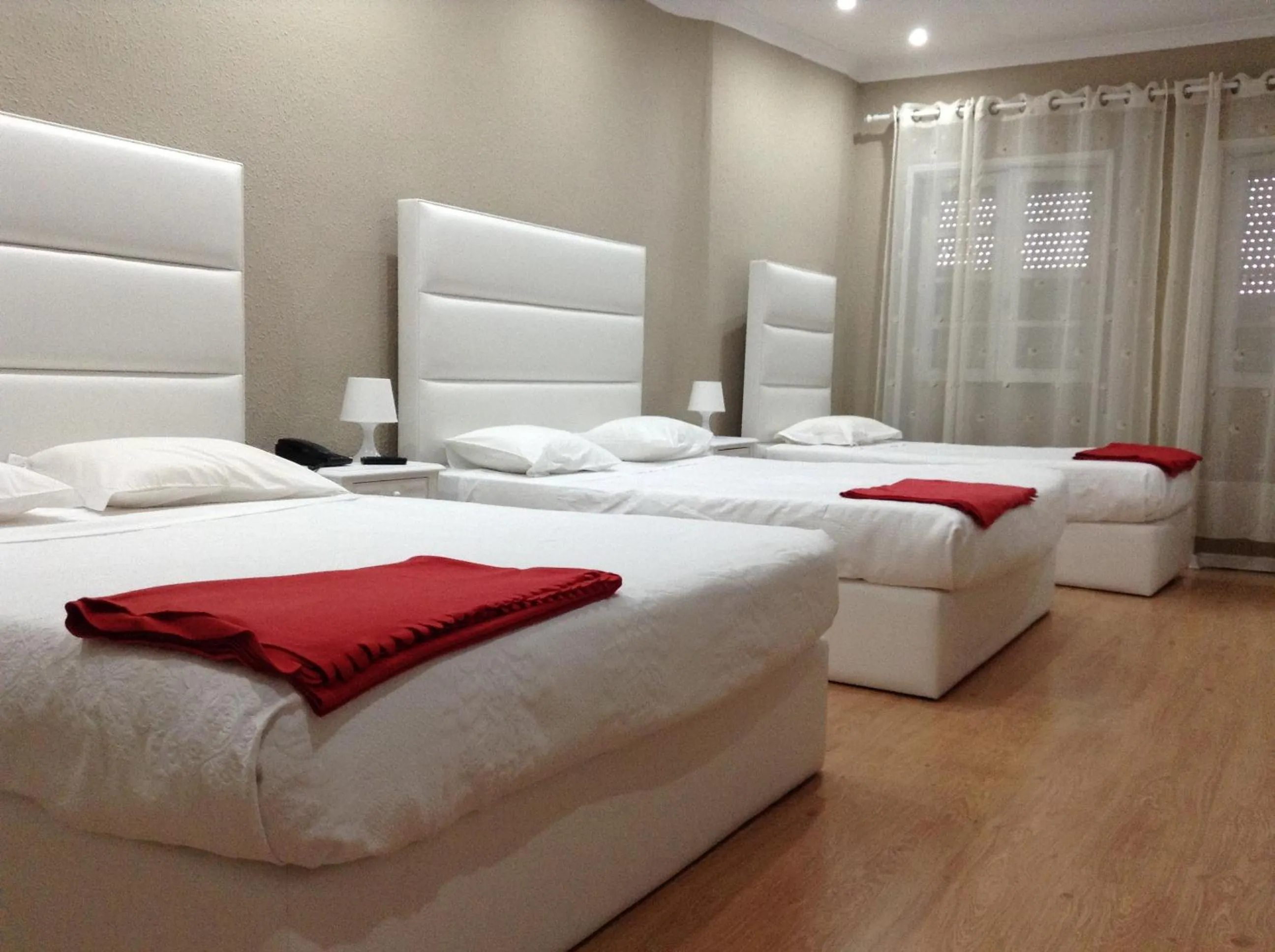 Photo of the whole room in Royal Porto City