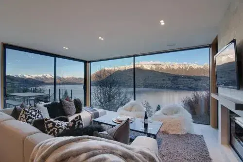 Panorama House by Sotheby's Luxury Rental Homes Panorama House by Sotheby's Luxury Rental Homes