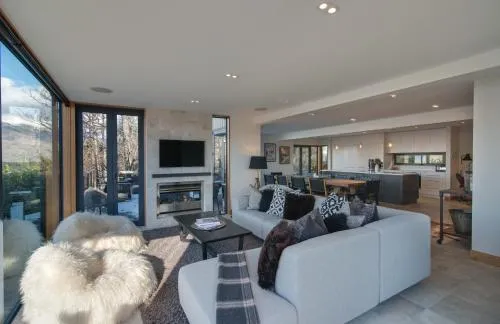 Panorama House by Sotheby's Luxury Rental Homes