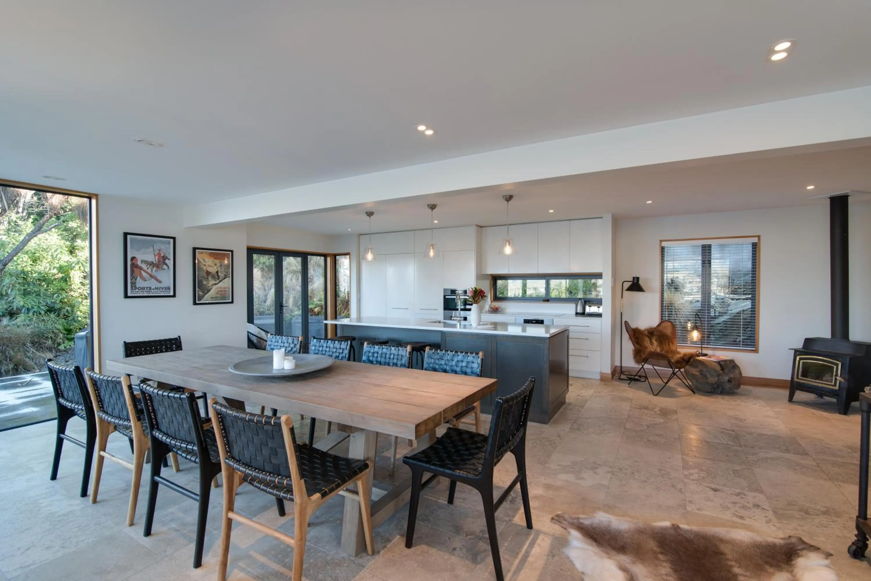 Kitchen or kitchenette in Panorama House by Sotheby's Luxury Rental Homes