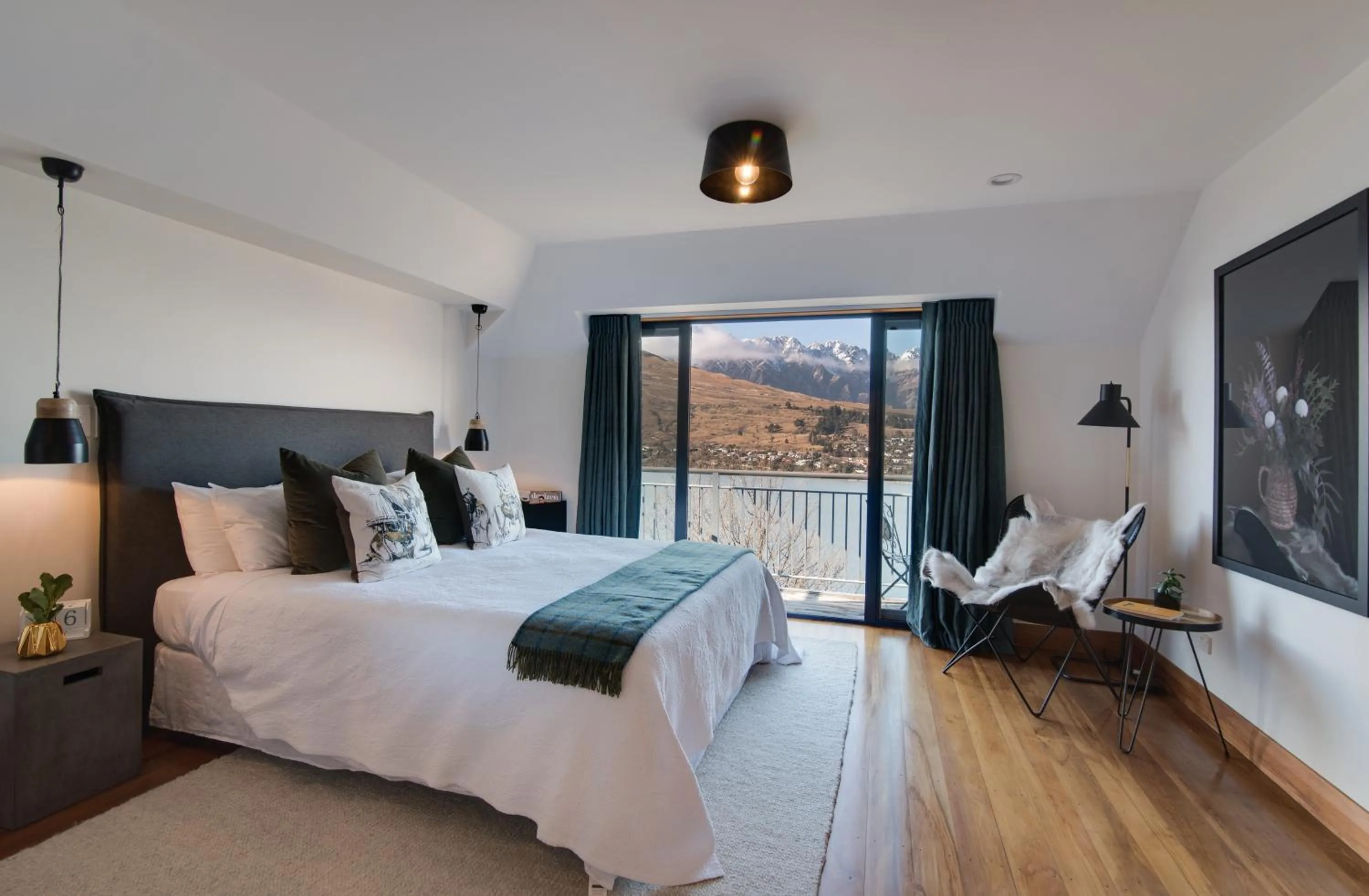Bed in Panorama House by Sotheby's Luxury Rental Homes