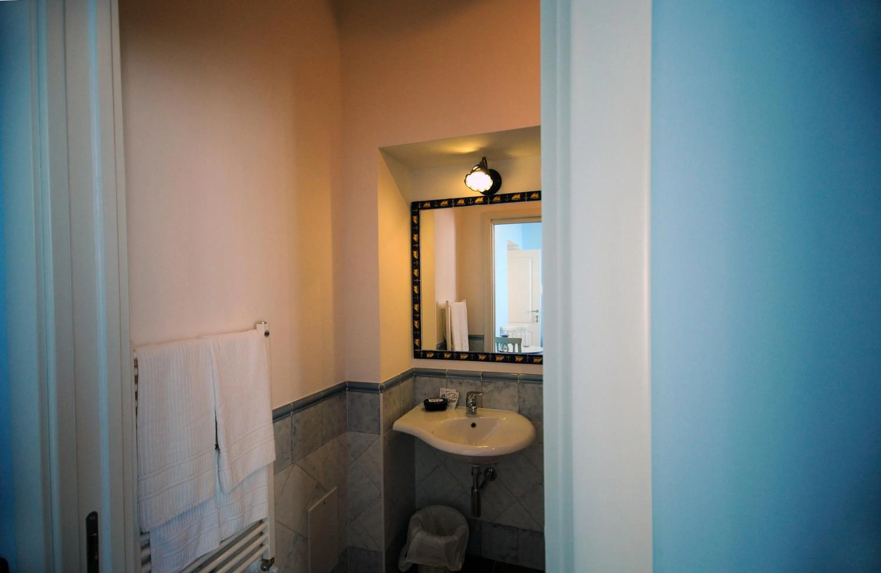 Bathroom in B&B Il Porticciolo di Amalfi