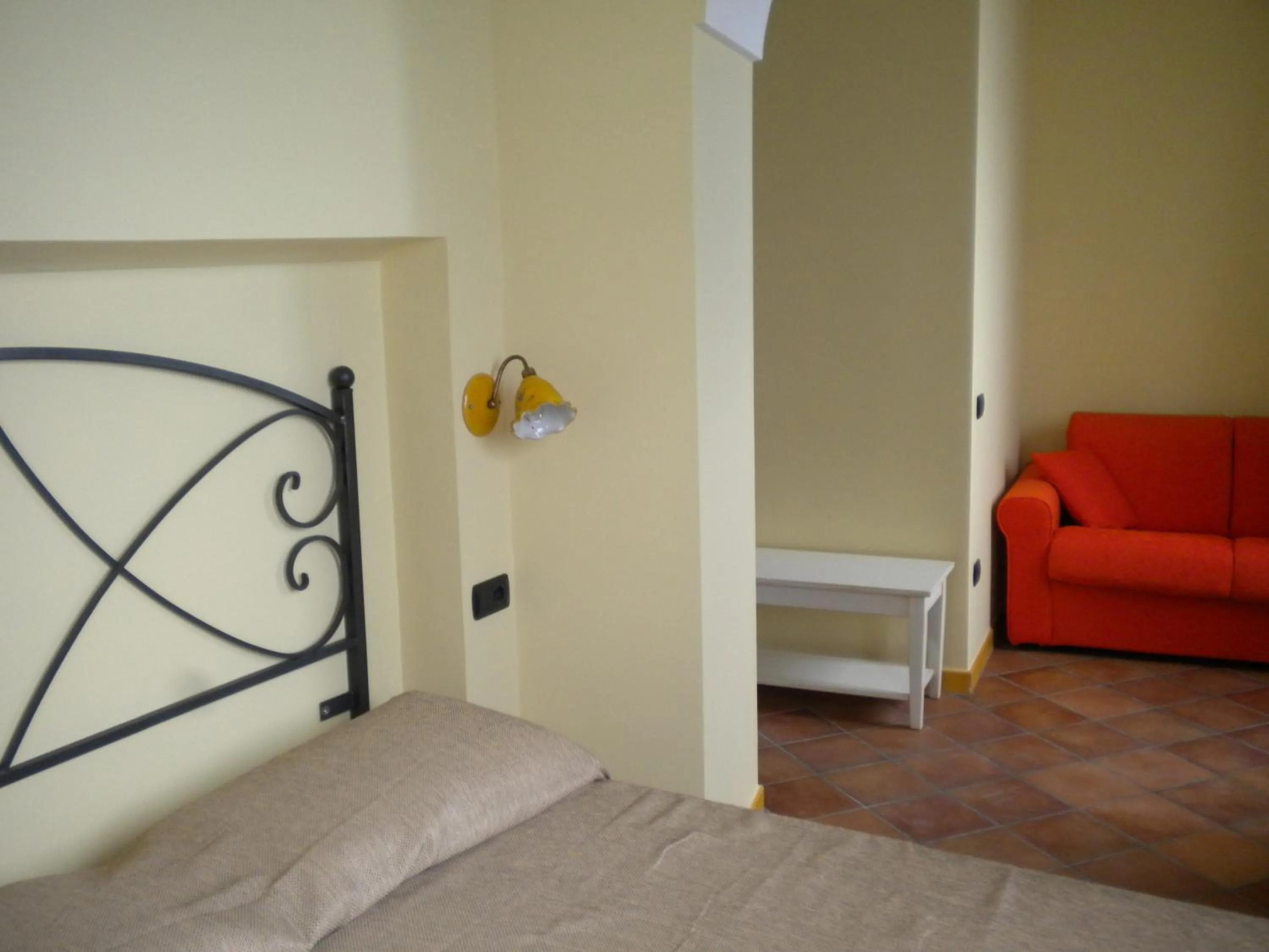 Bed in B&B Il Porticciolo di Amalfi