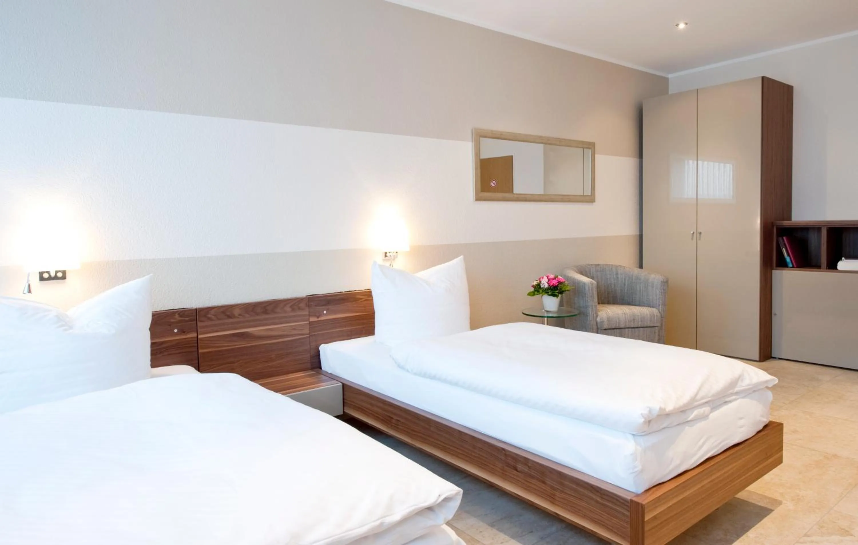 Bedroom, Bed in Appartements am Kleeblatt