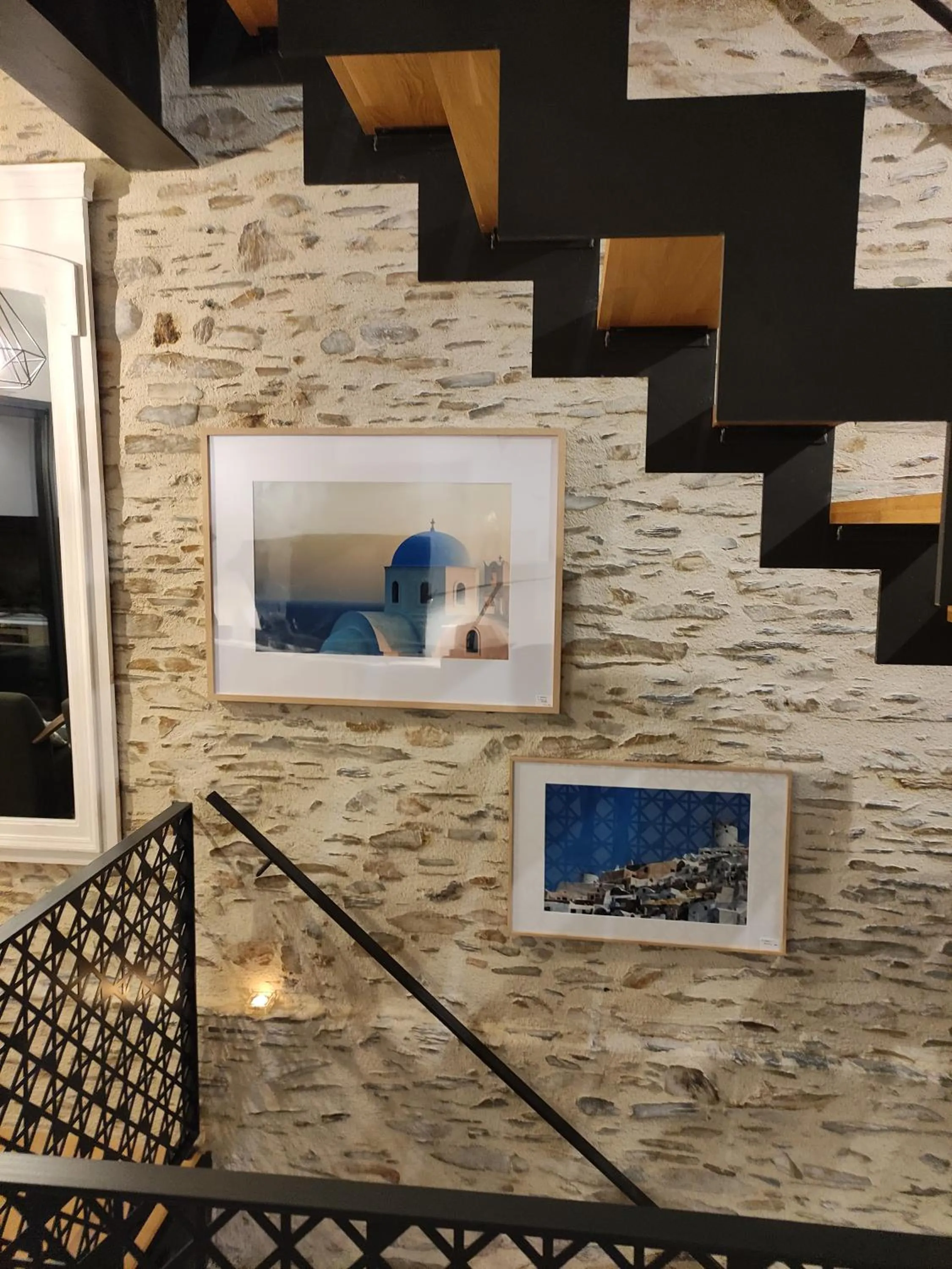 Decorative detail in LE BEAU REPAIRE, chambres d'hôtes, quartier historique, 1 à 3 chambres, étage indépendant