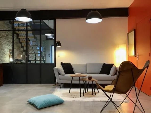 Living room in LE BEAU REPAIRE, chambres d'hôtes, quartier historique, 1 à 3 chambres, étage indépendant
