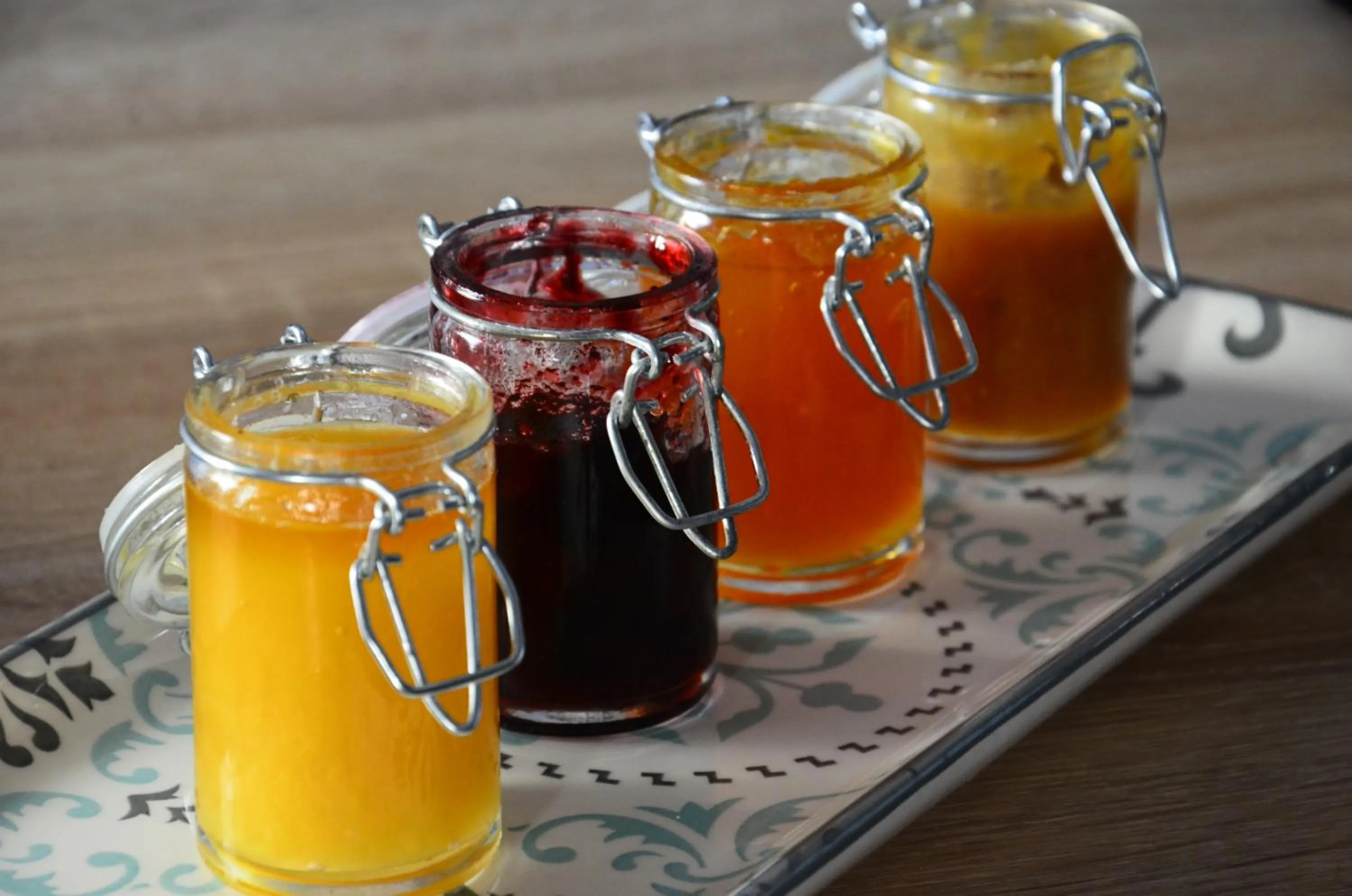 Food and drinks in LE BEAU REPAIRE, chambres d'hôtes, quartier historique, 1 à 3 chambres, étage indépendant