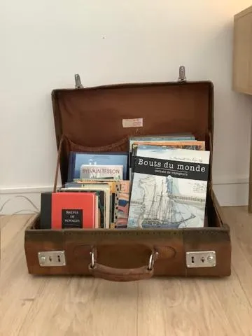 Decorative detail in LE BEAU REPAIRE, chambres d'hôtes, quartier historique, 1 à 3 chambres, étage indépendant