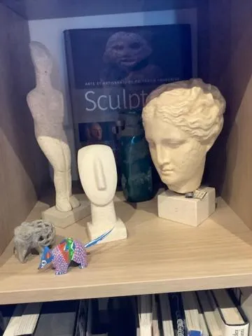 Decorative detail in LE BEAU REPAIRE, chambres d'hôtes, quartier historique, 1 à 3 chambres, étage indépendant