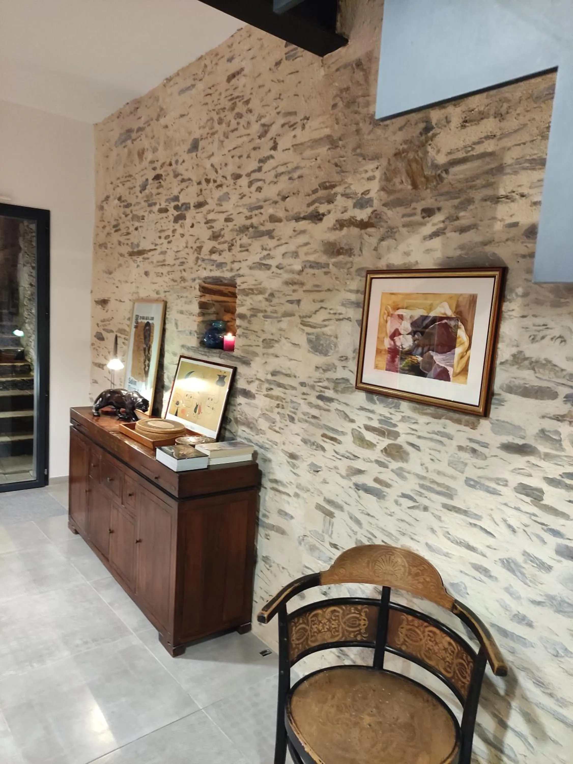 LE BEAU REPAIRE, chambres d'hôtes, quartier historique, 1 à 3 chambres, étage indépendant