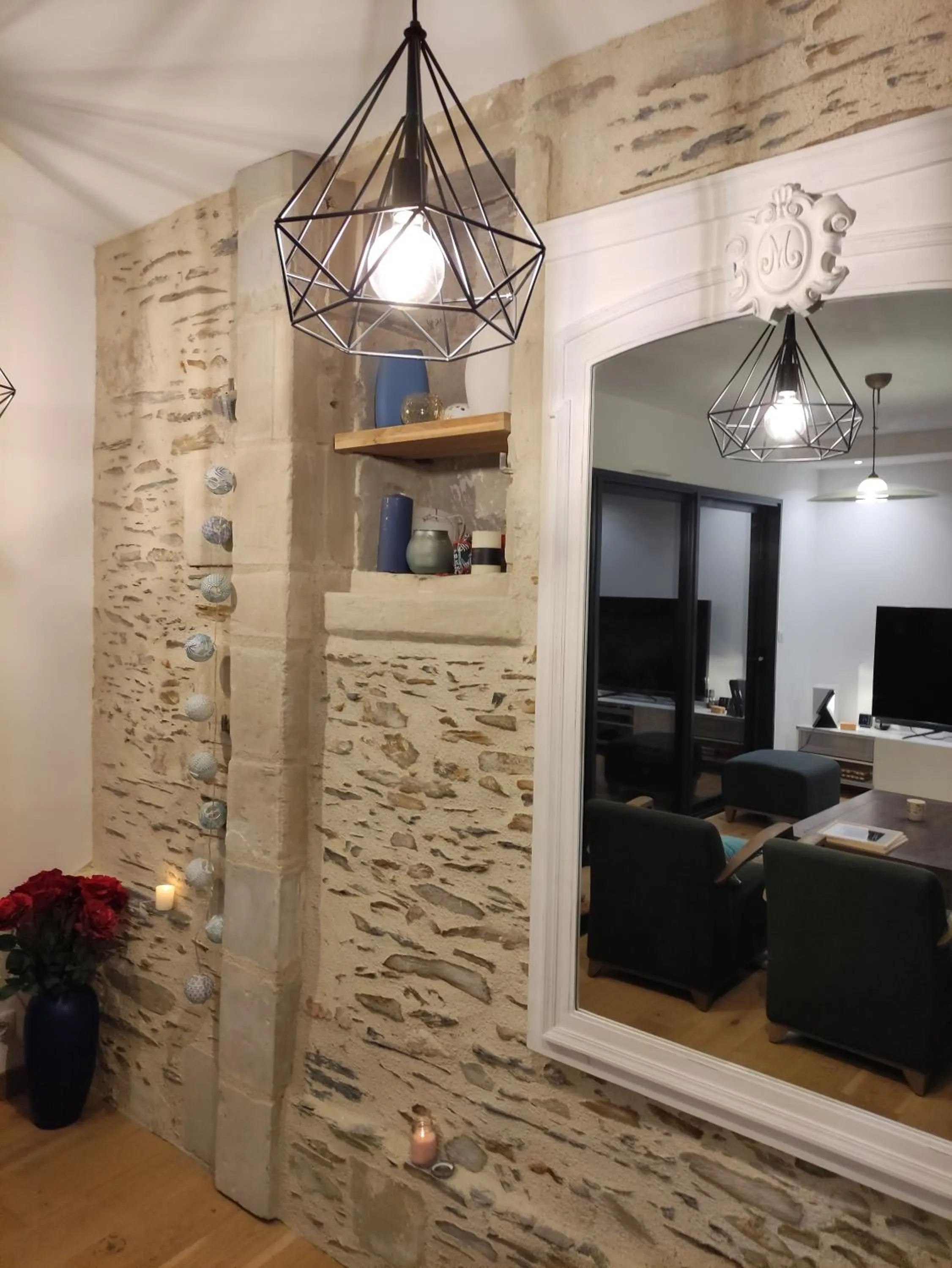 LE BEAU REPAIRE, chambres d'hôtes, quartier historique, 1 à 3 chambres, étage indépendant