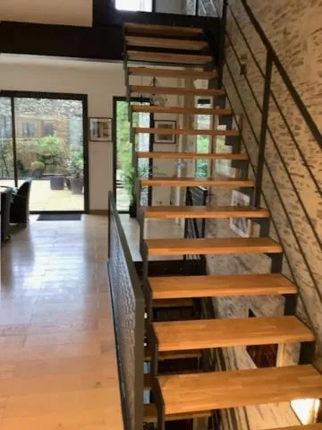 LE BEAU REPAIRE, chambres d'hôtes, quartier historique, 1 à 3 chambres, étage indépendant