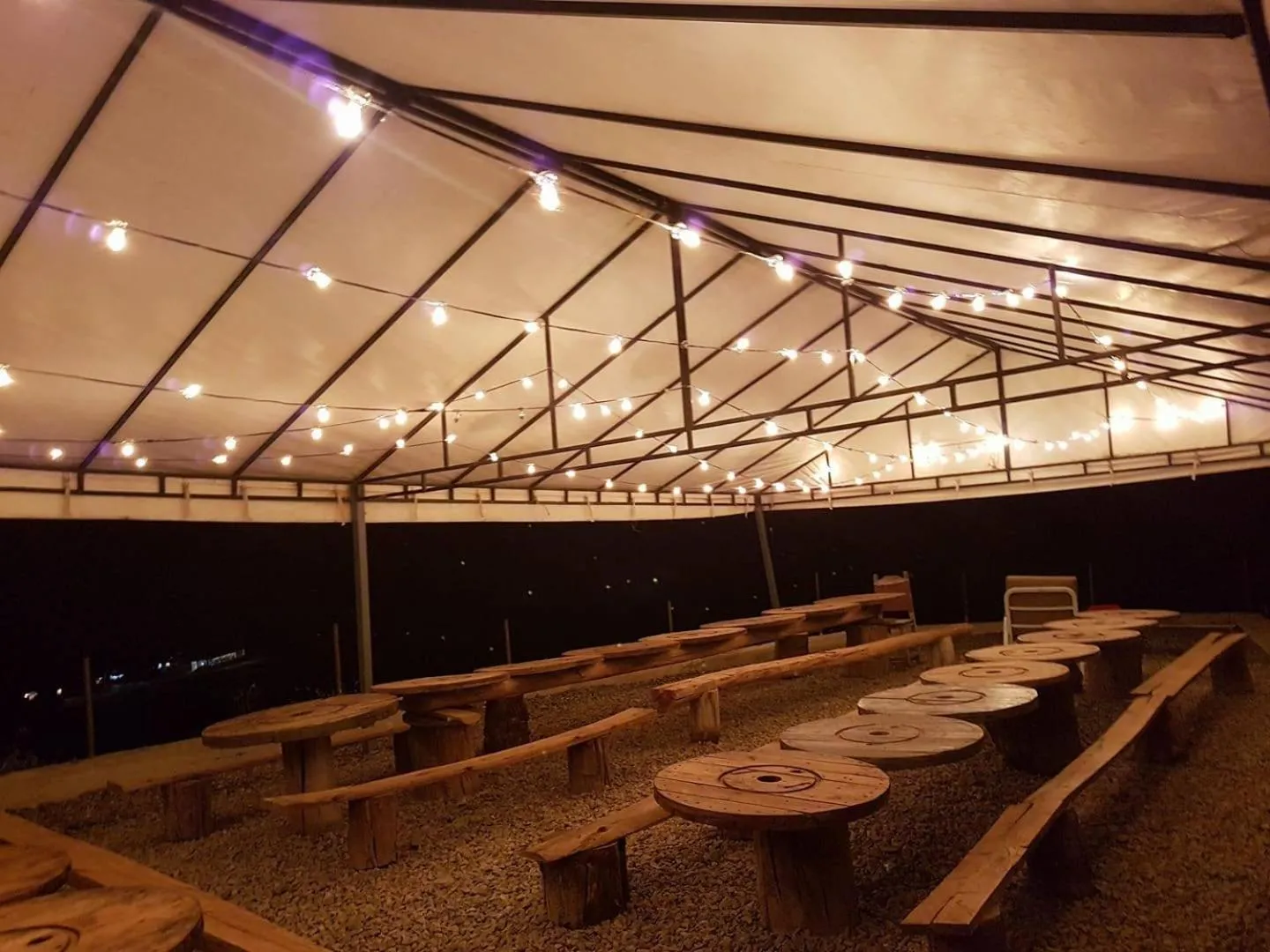 Restaurant/places to eat in El Arca de Noah