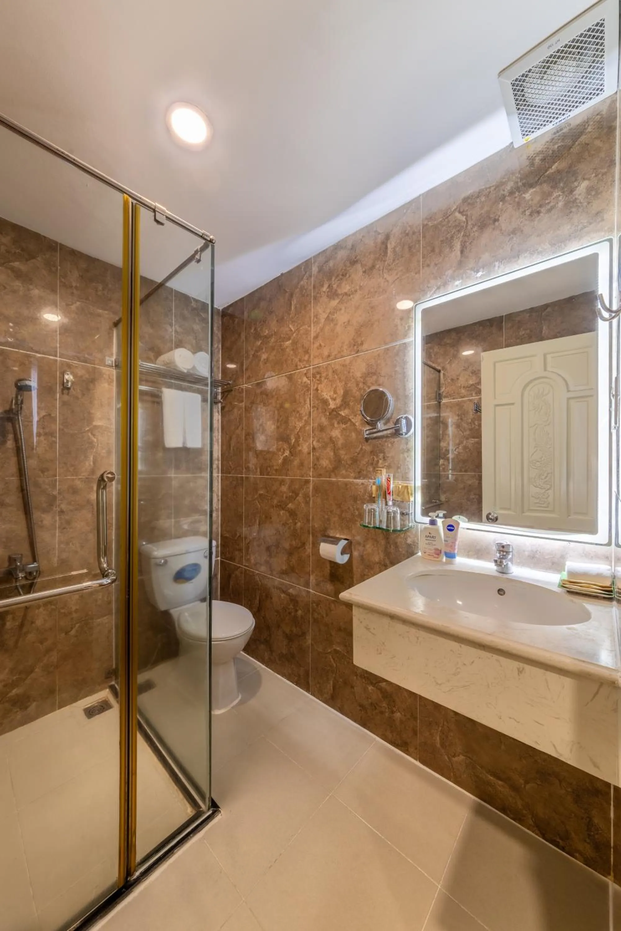 Bathroom in A25 Hotel - 274 Đề Thám